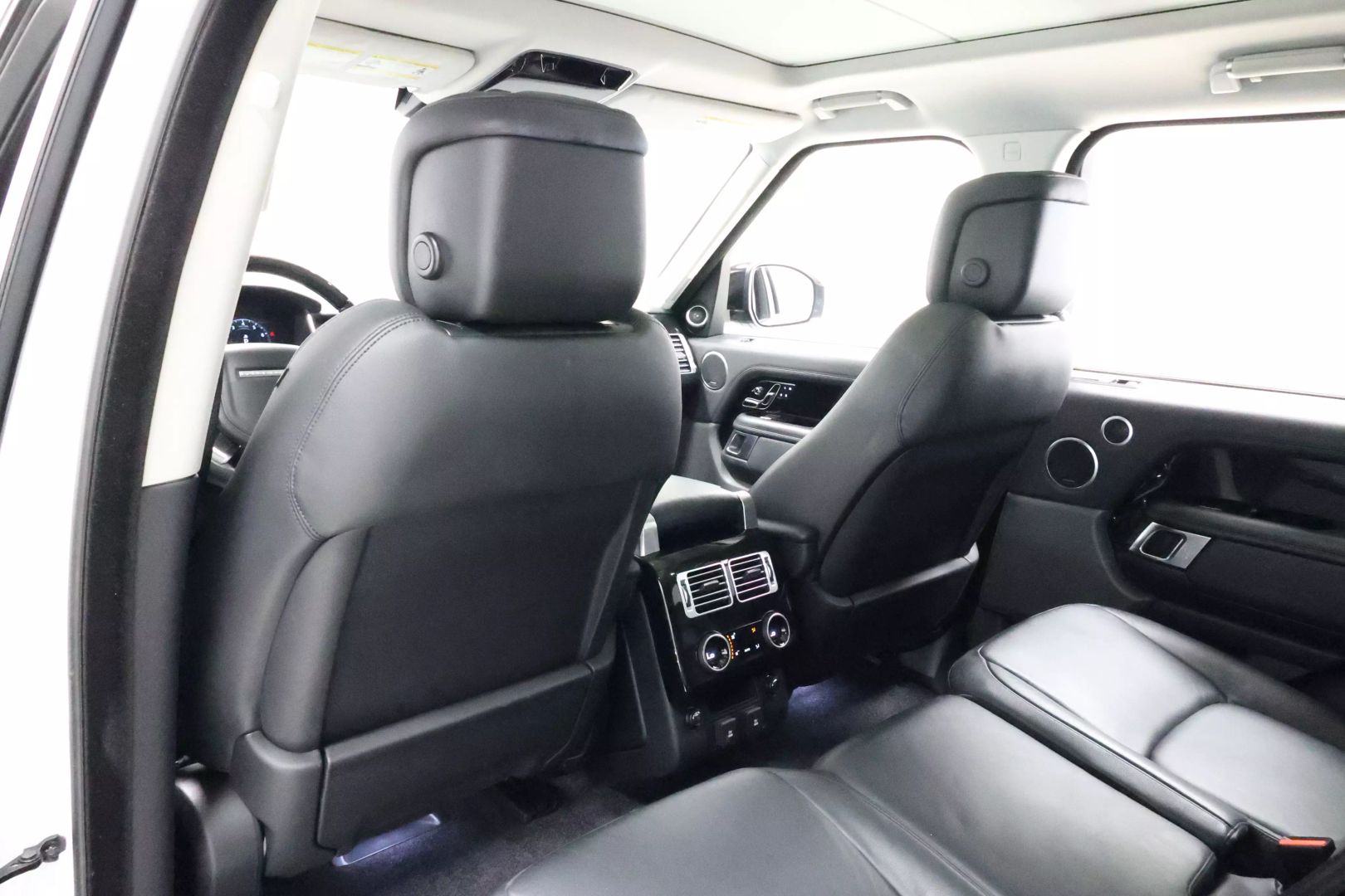 2018 Land Rover Range Rover - Image 62