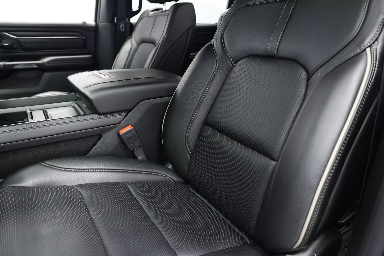 2023 Ram 1500 Crew Cab - Image 19