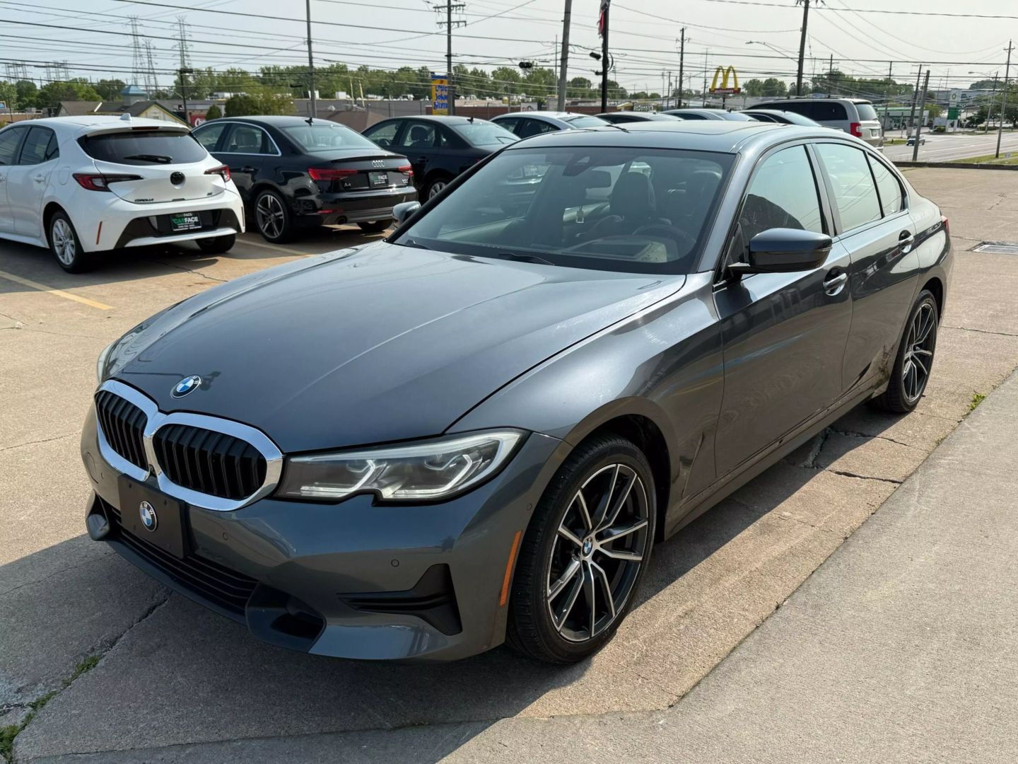 2019 Bmw 3 Series - Image 4