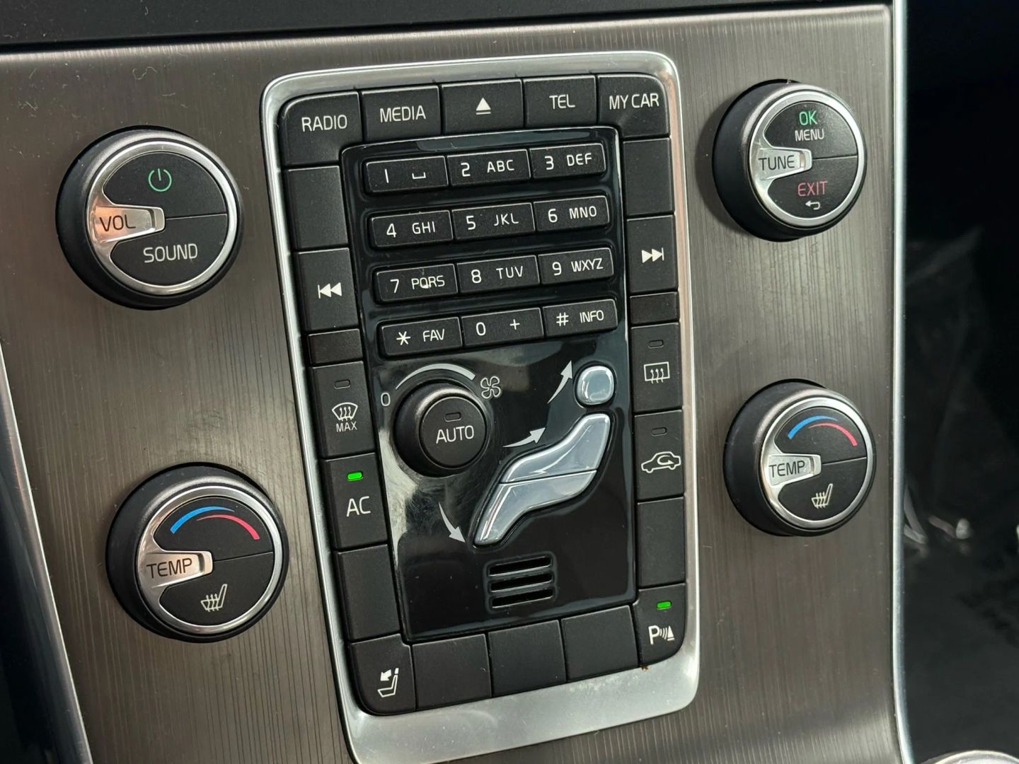 2013 Volvo S60 - Image 37