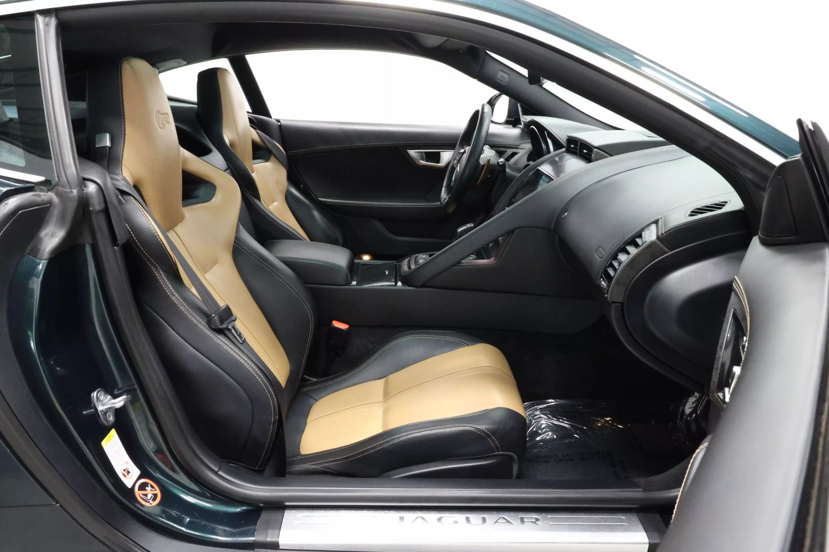 2015 Jaguar F-type - Image 56