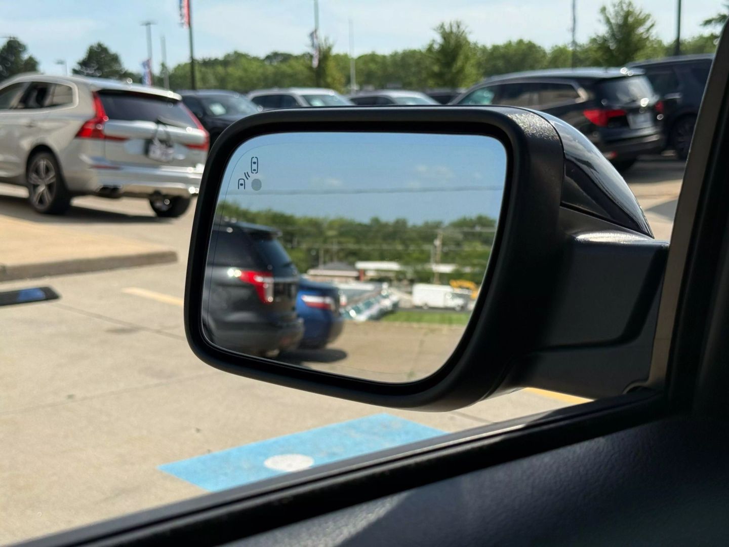 2019 Ford Explorer - Image 54