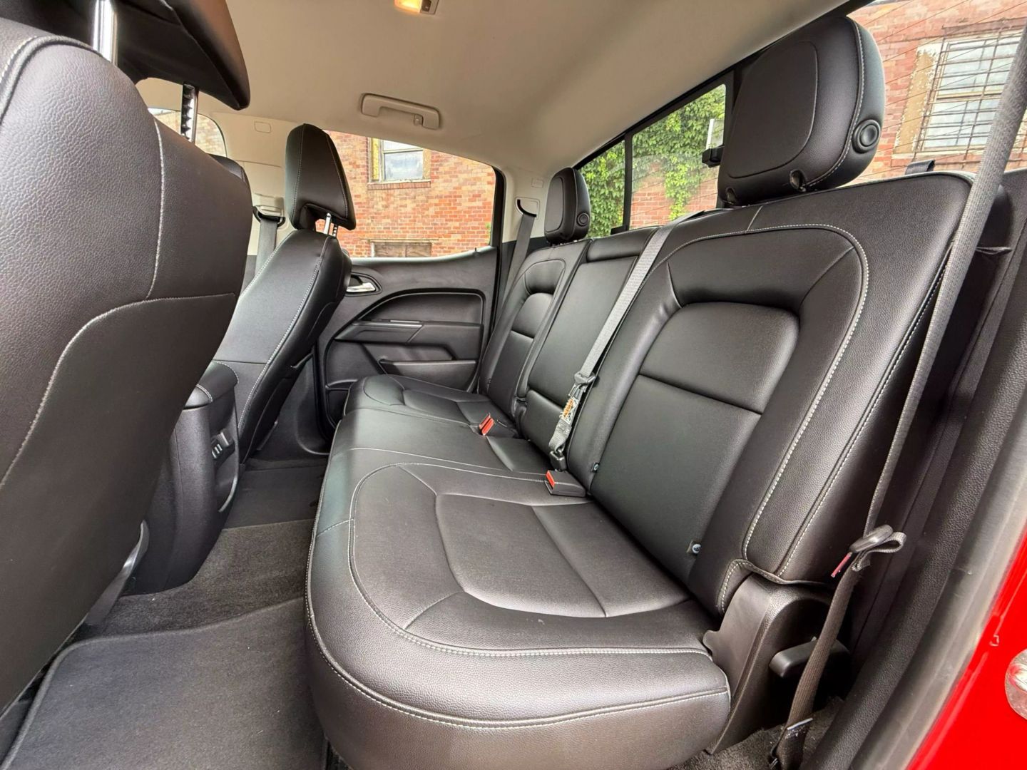 2018 Chevrolet Colorado Crew Cab - Image 13