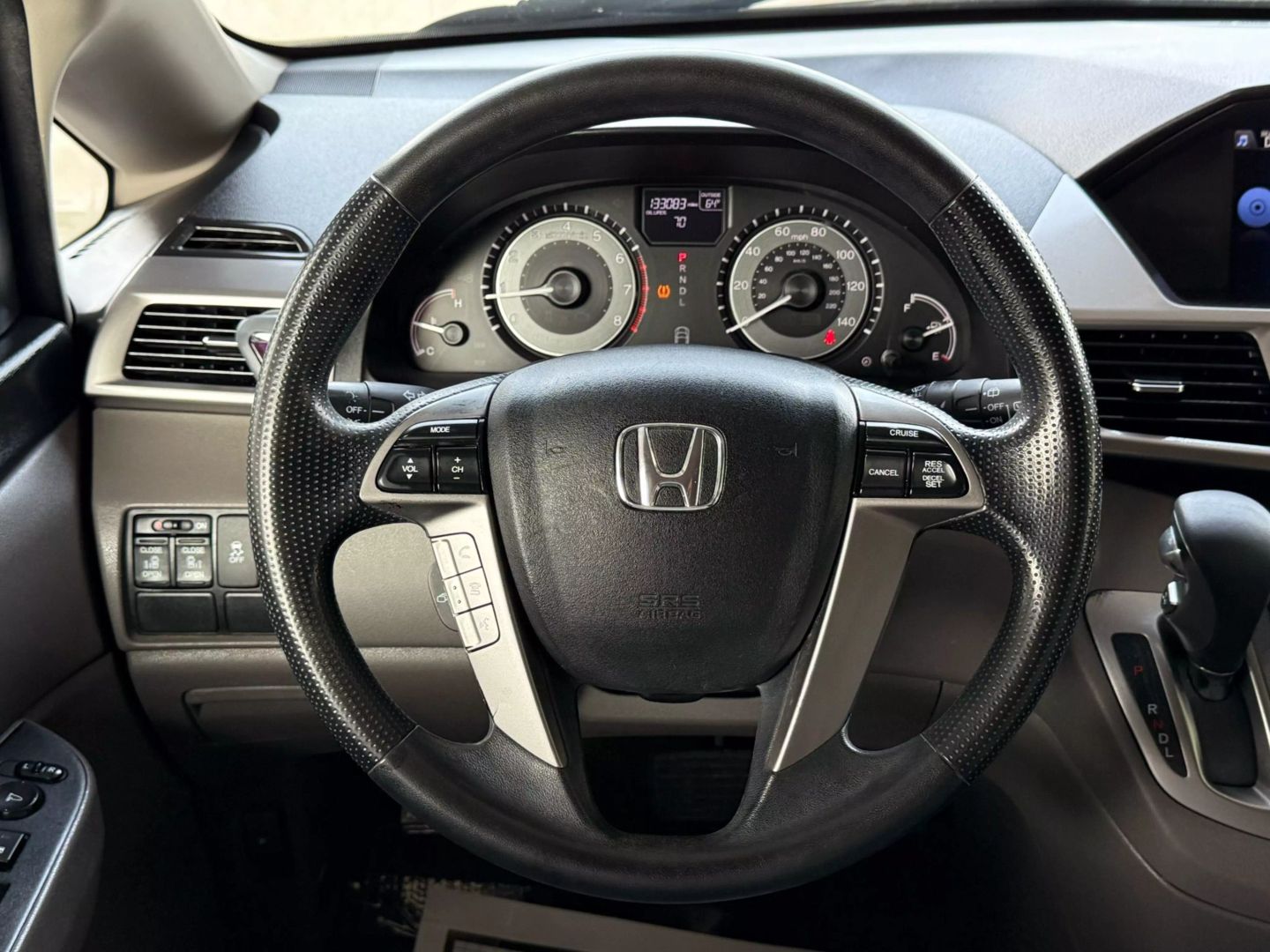 2016 Honda Odyssey - Image 29