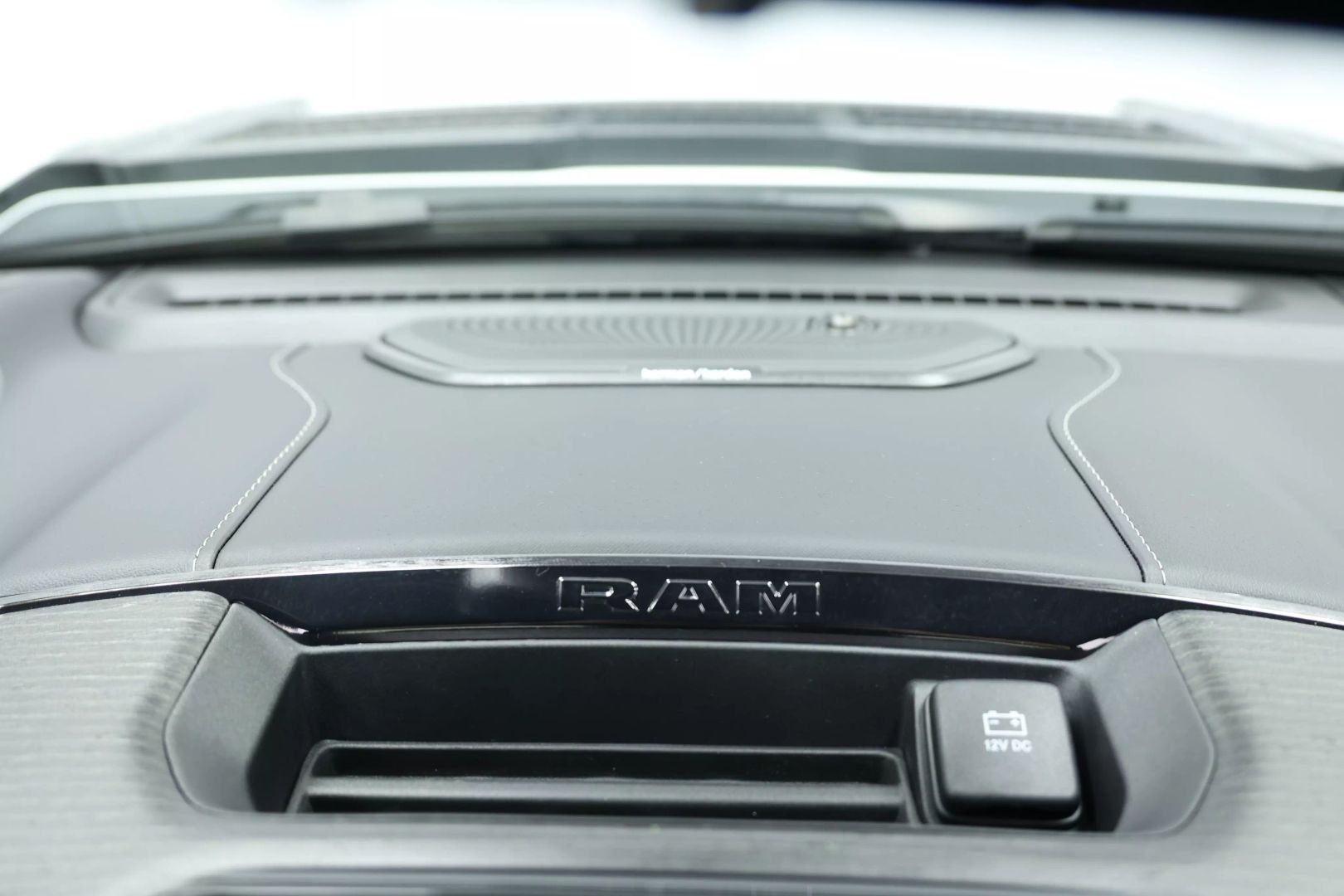2023 Ram 1500 Crew Cab - Image 36
