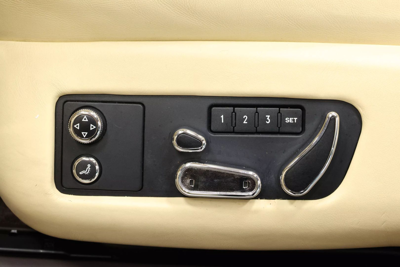 2016 Bentley Continental - Image 15