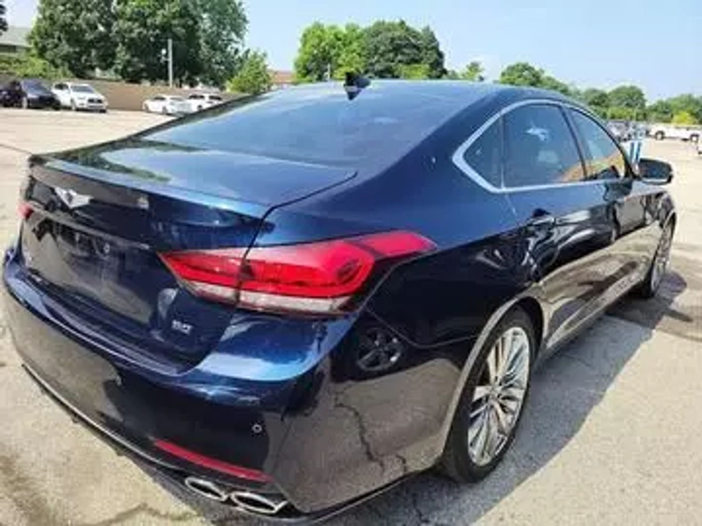 2020 Genesis G80 - Image 4