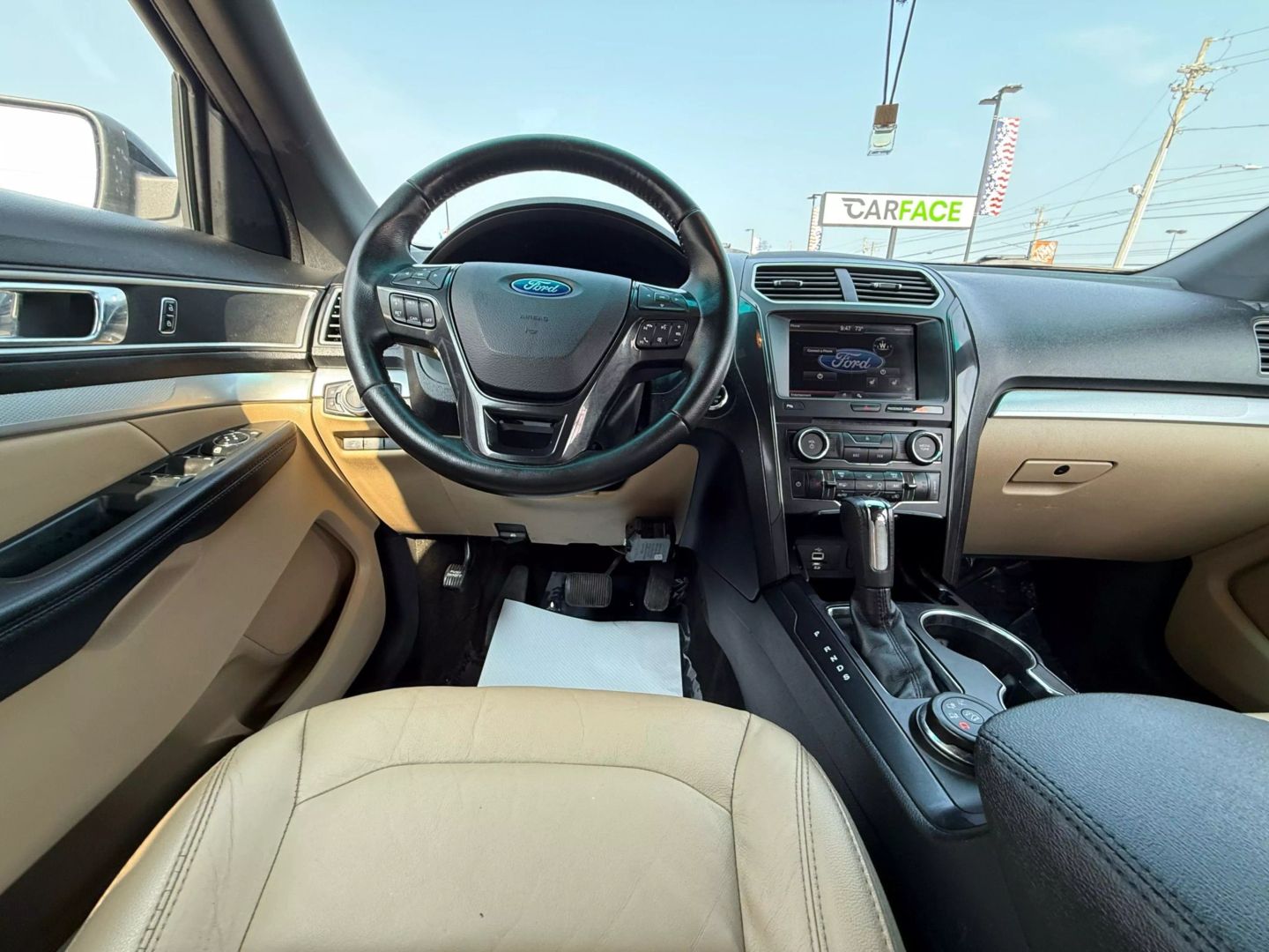 2016 Ford Explorer - Image 26