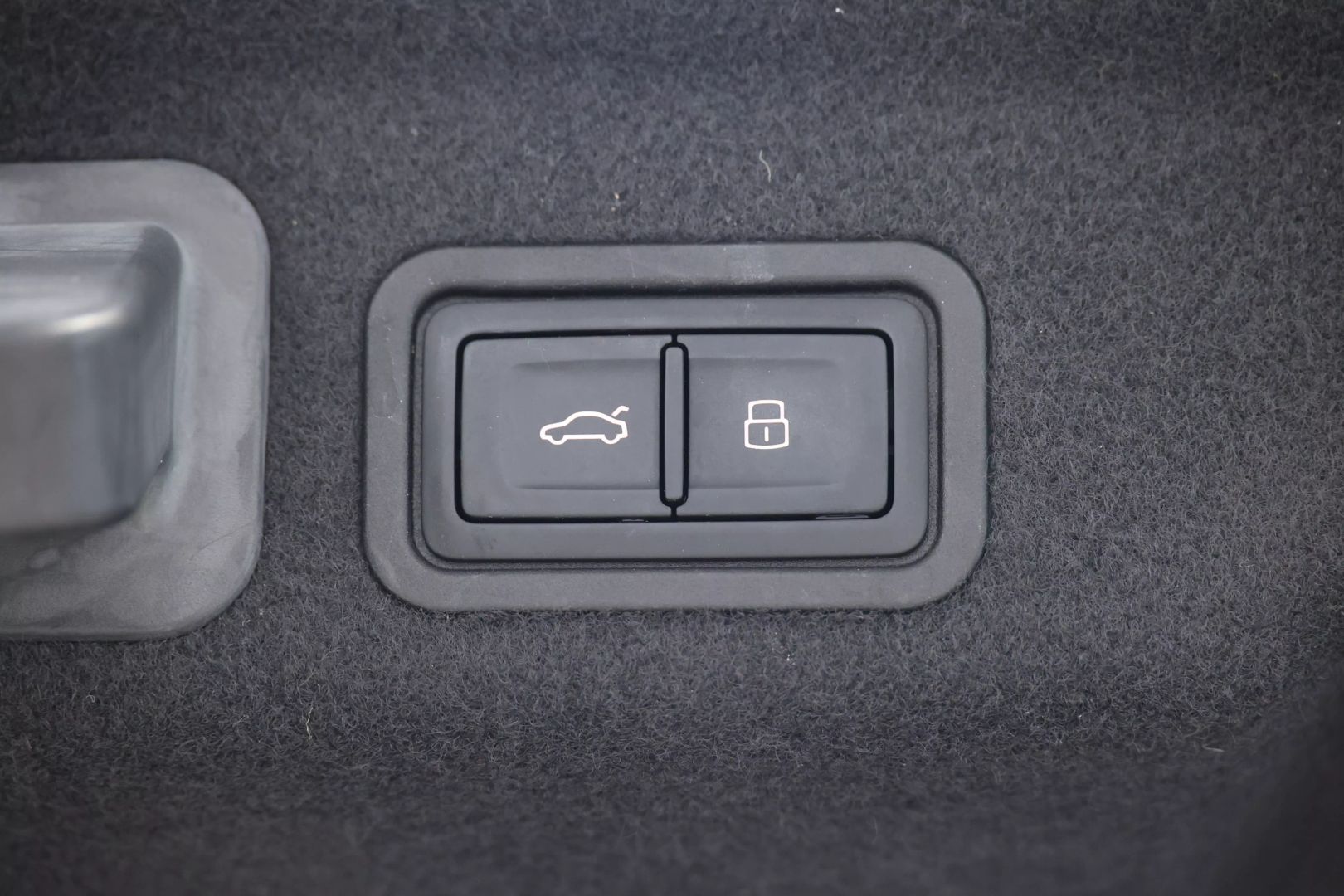 2015 Audi A8 - Image 68