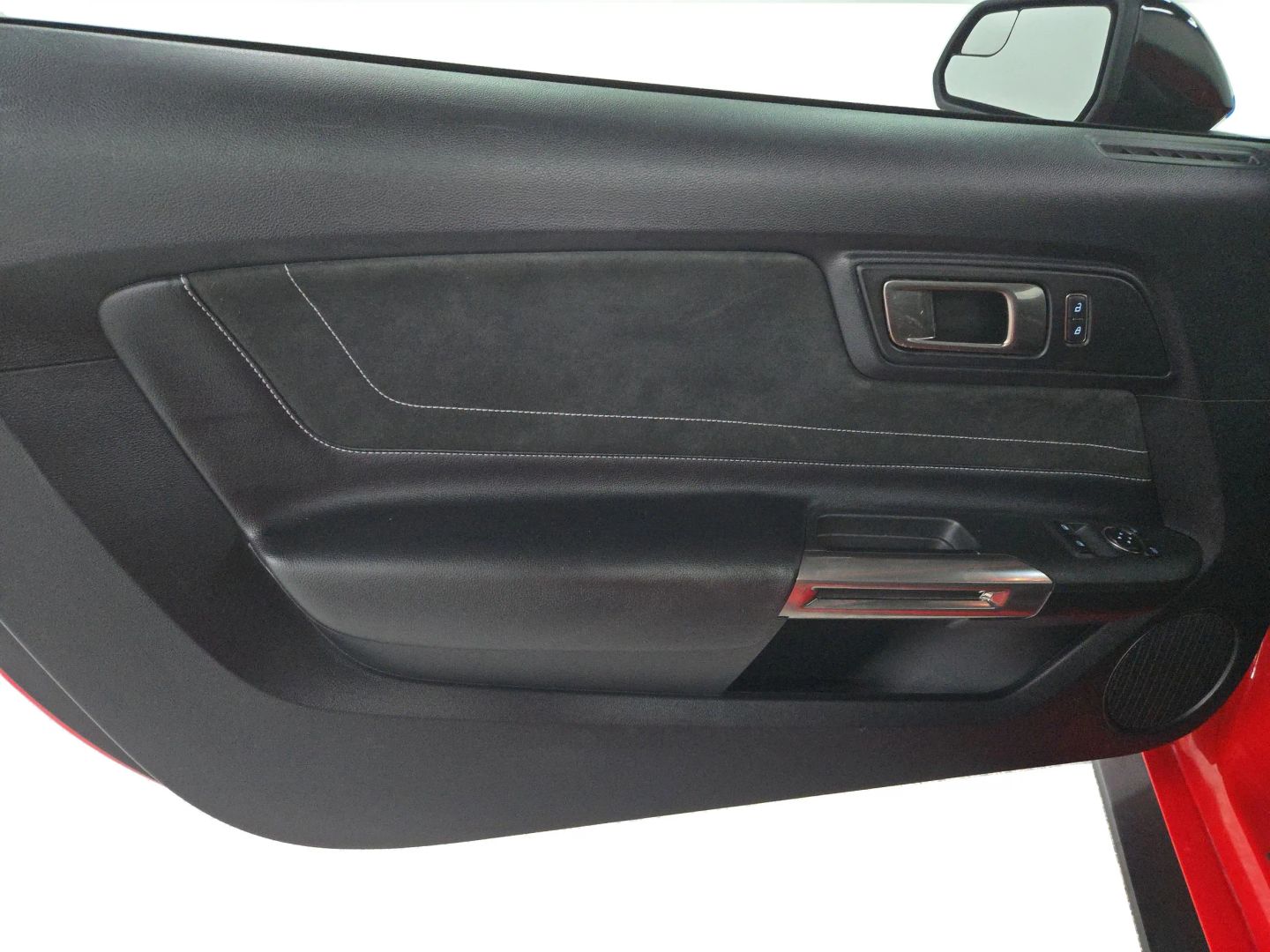 2016 Ford Mustang - Image 19