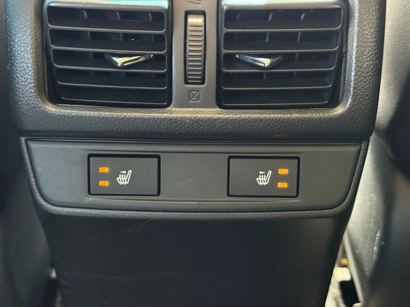 2017 Subaru Outback - Image 27