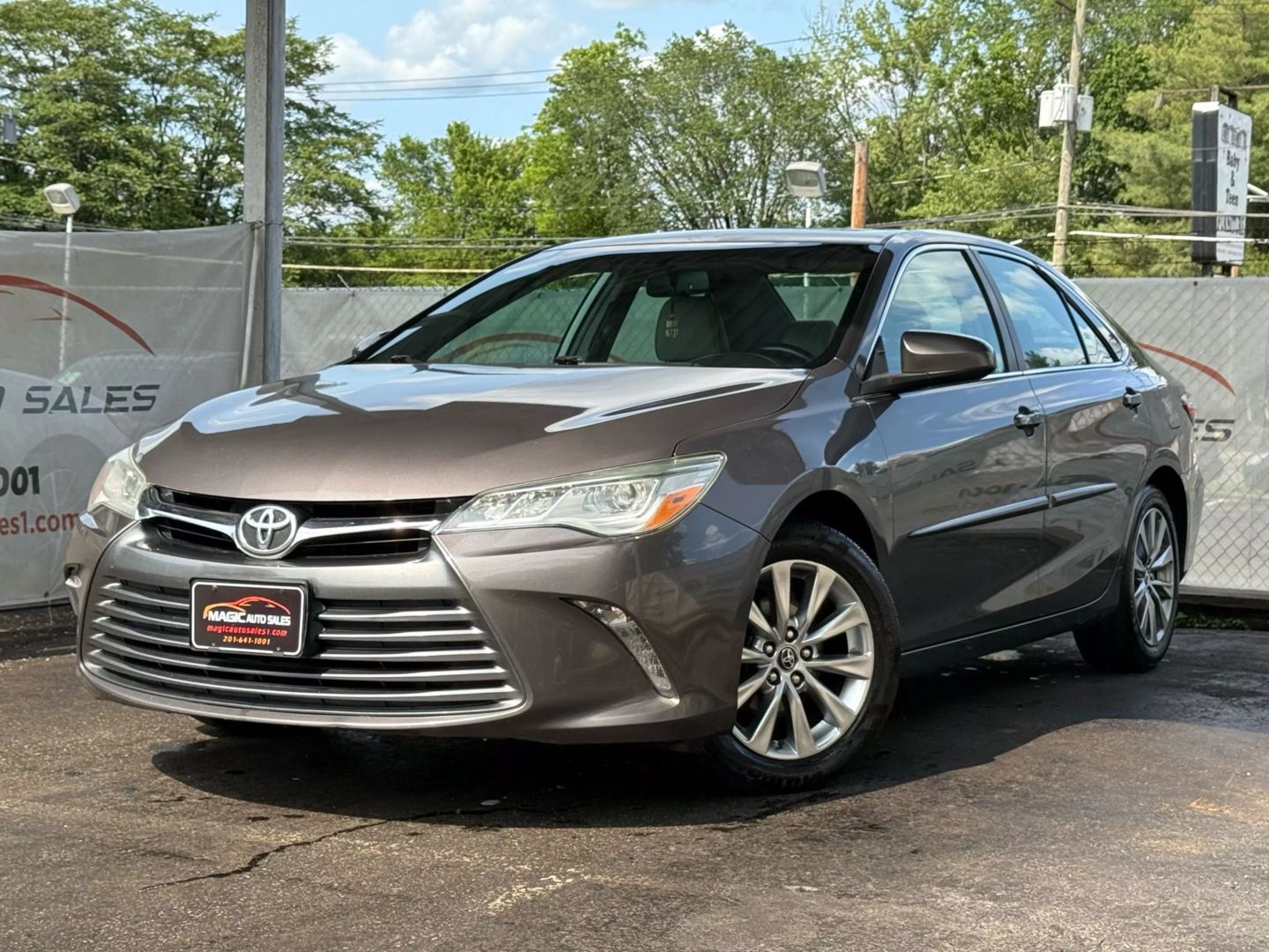 2016 Toyota Camry - Image 1