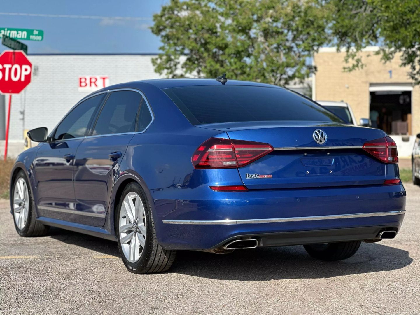 2017 Volkswagen Passat - Image 4