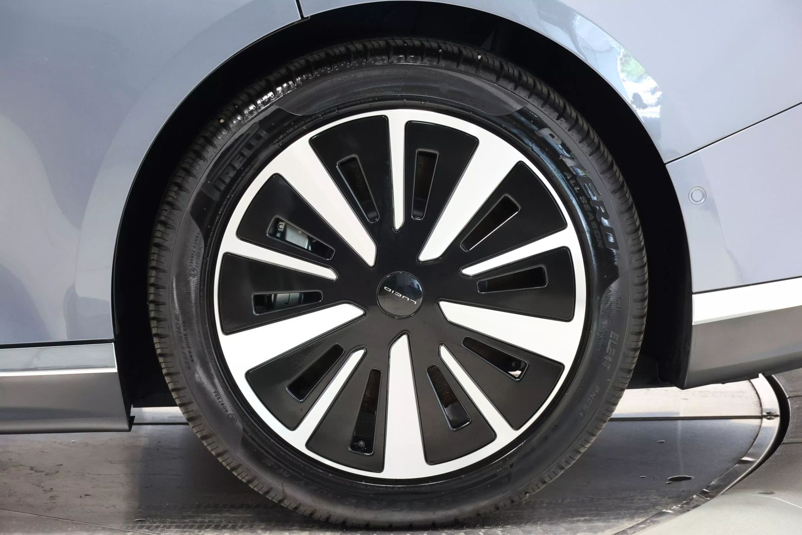 2023 Lucid Air - Image 103