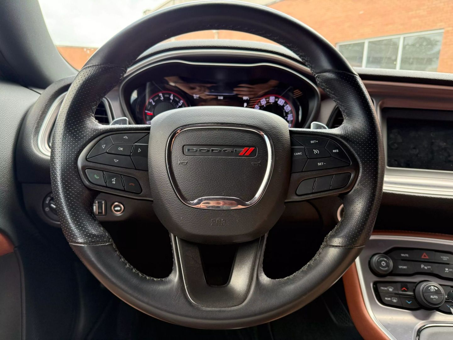 2021 Dodge Challenger - Image 17