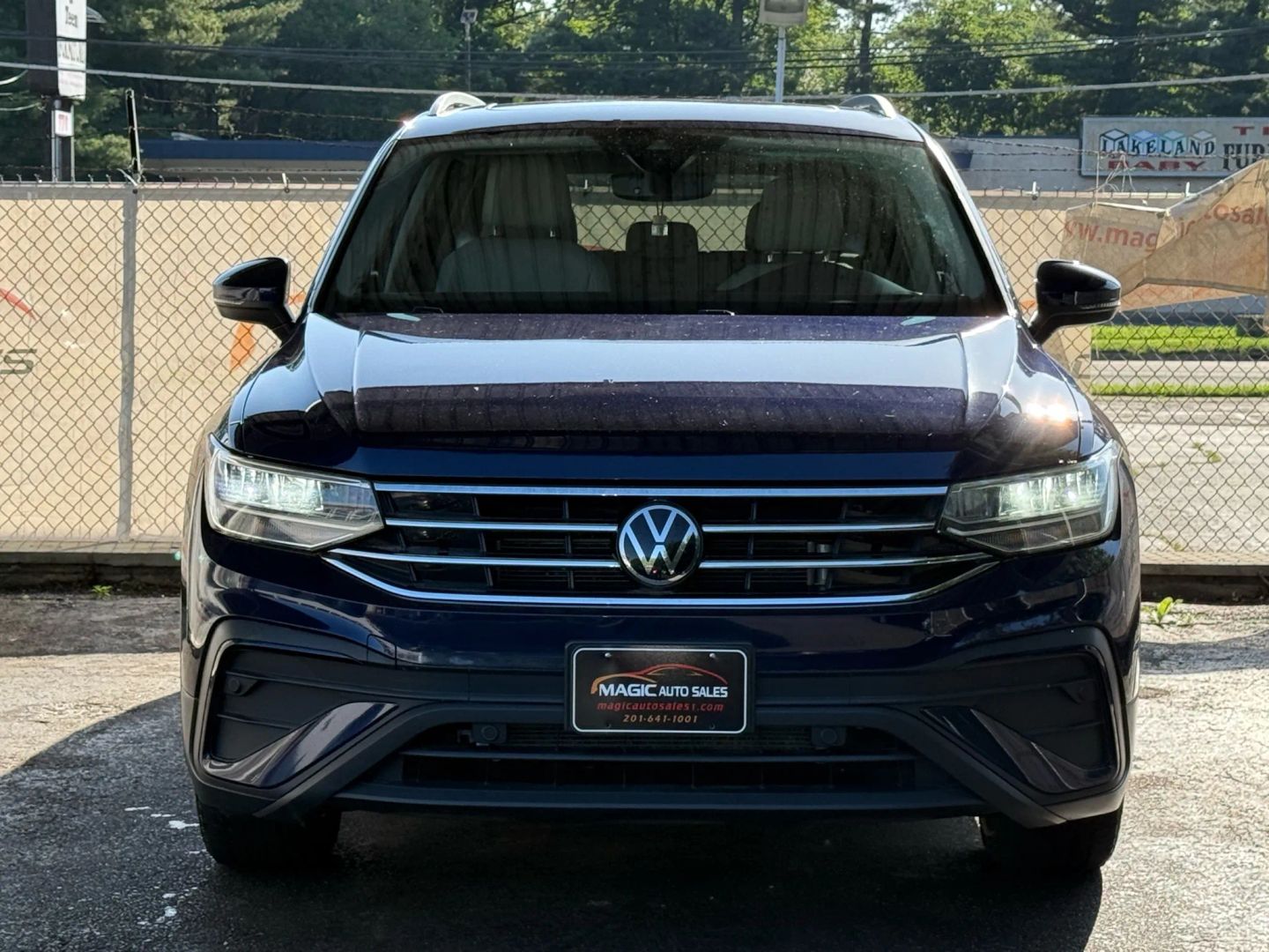 2022 Volkswagen Tiguan - Image 5