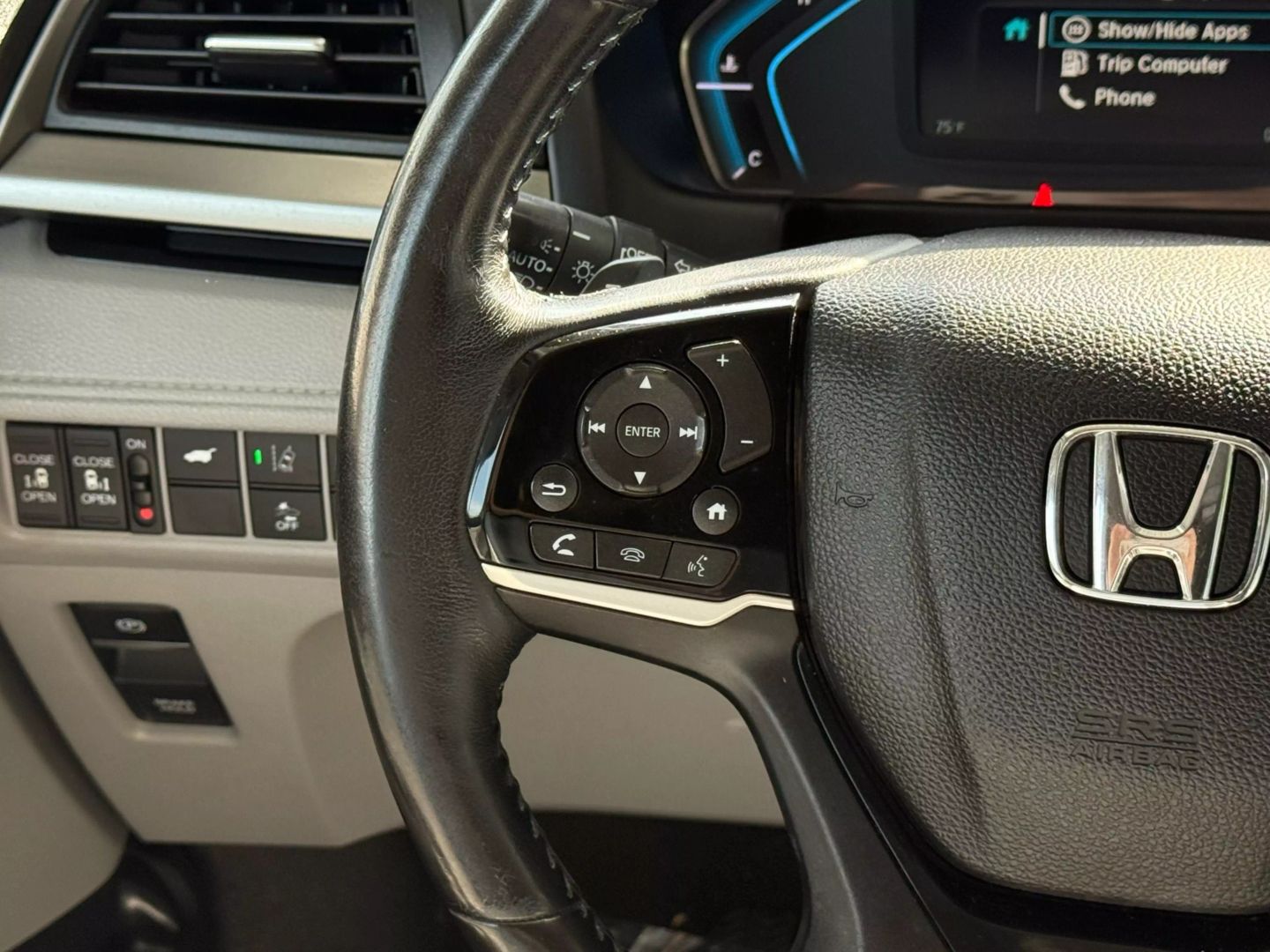 2018 Honda Odyssey - Image 34