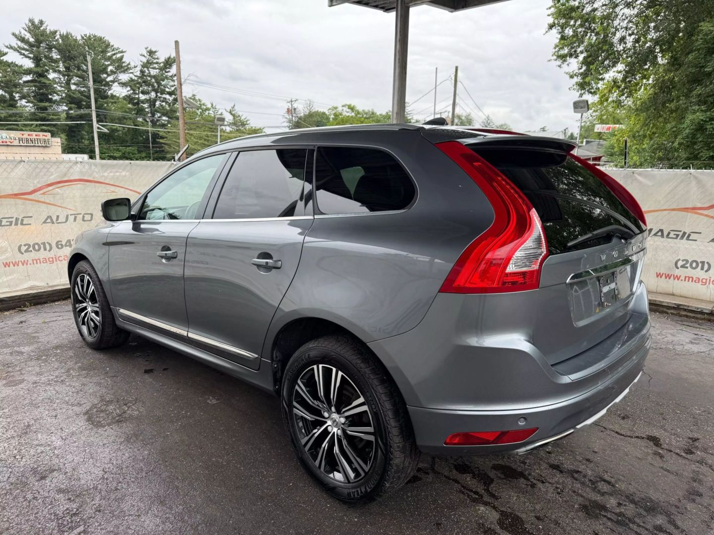 2016 Volvo Xc60 - Image 13
