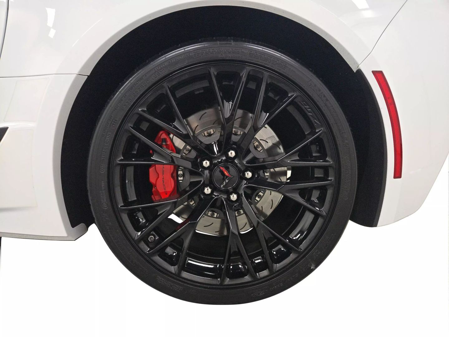 2019 Chevrolet Corvette - Image 23