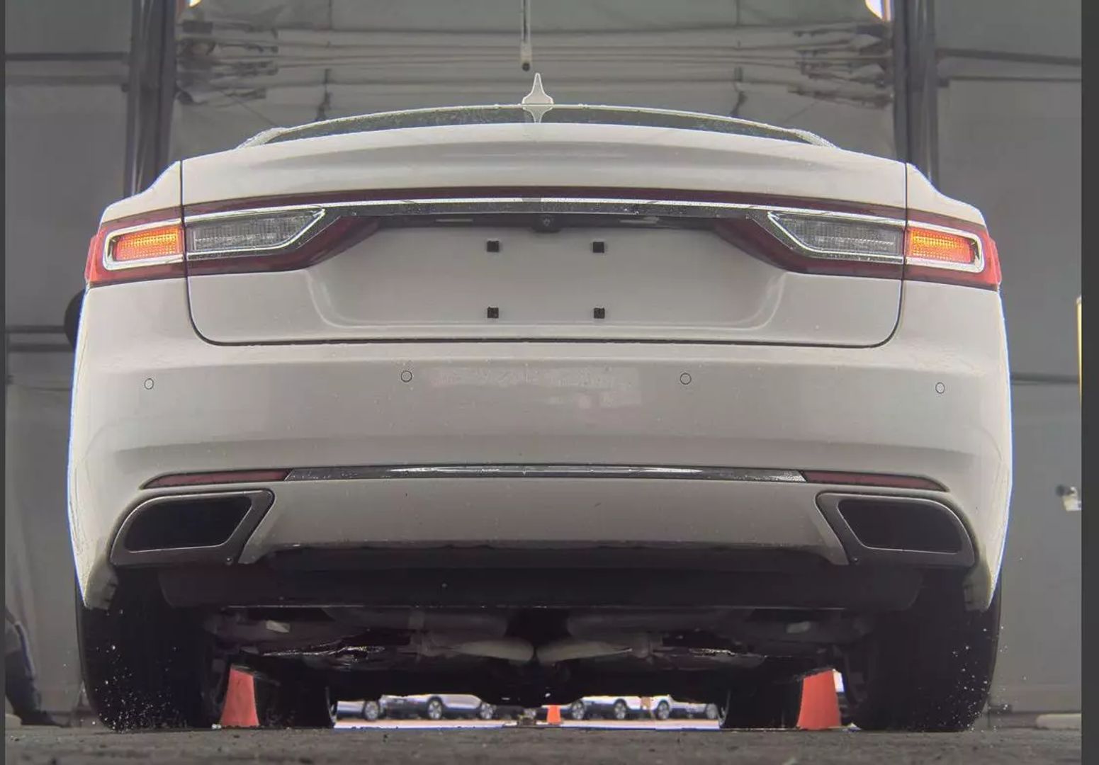 2018 Lincoln Continental - Image 14