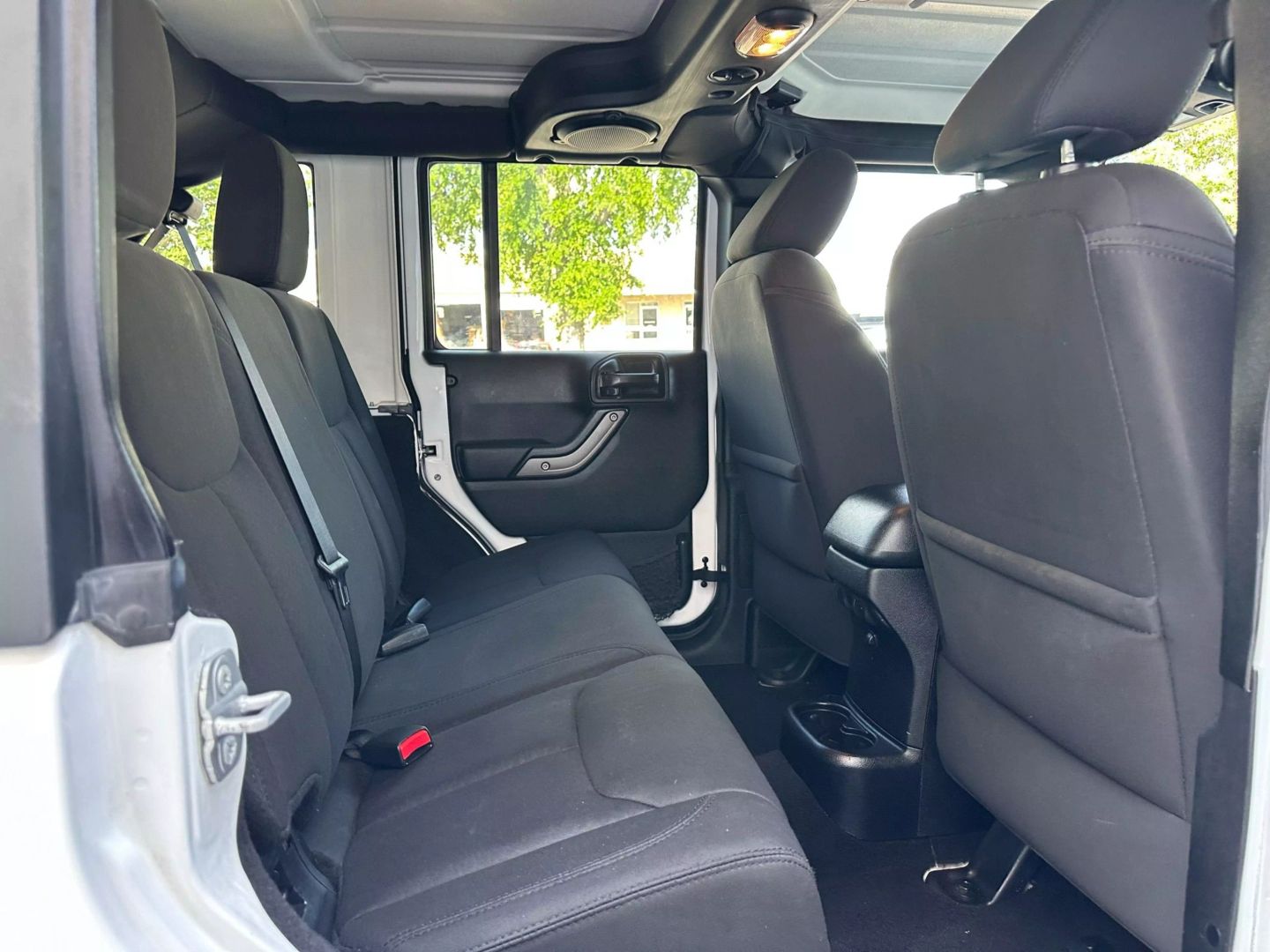 2014 Jeep Wrangler - Image 23