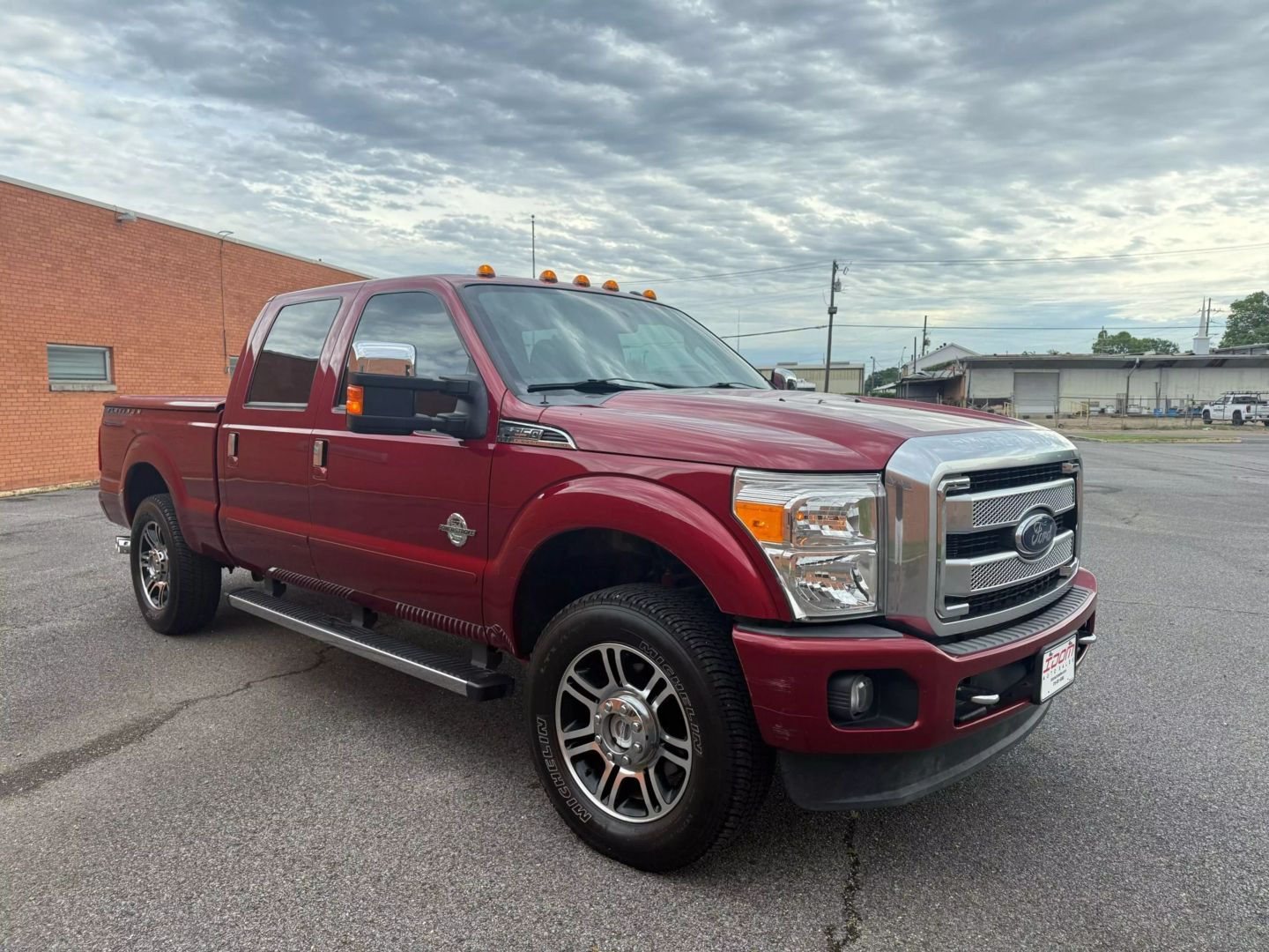 2015 Ford F250 Super Duty Crew Cab - Image 9
