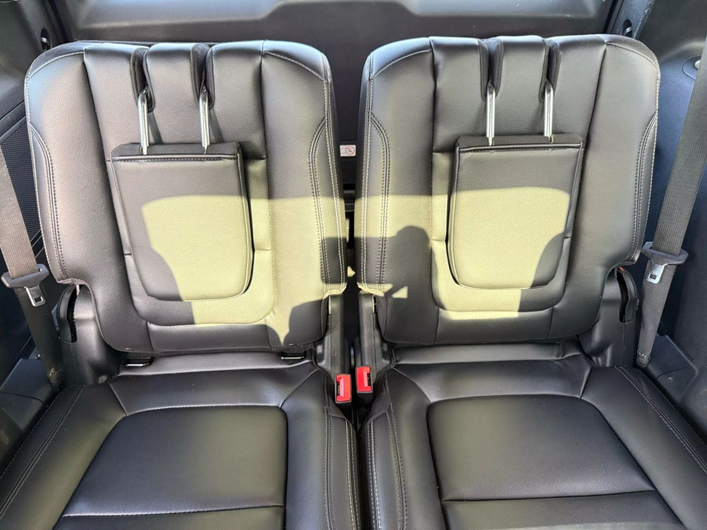 2019 Ford Explorer - Image 30