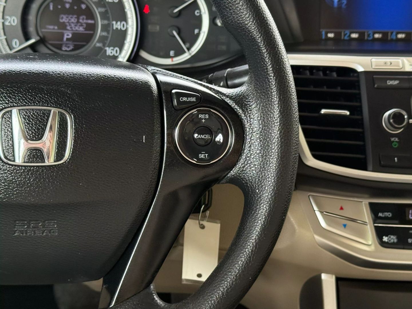 2015 Honda Accord - Image 32