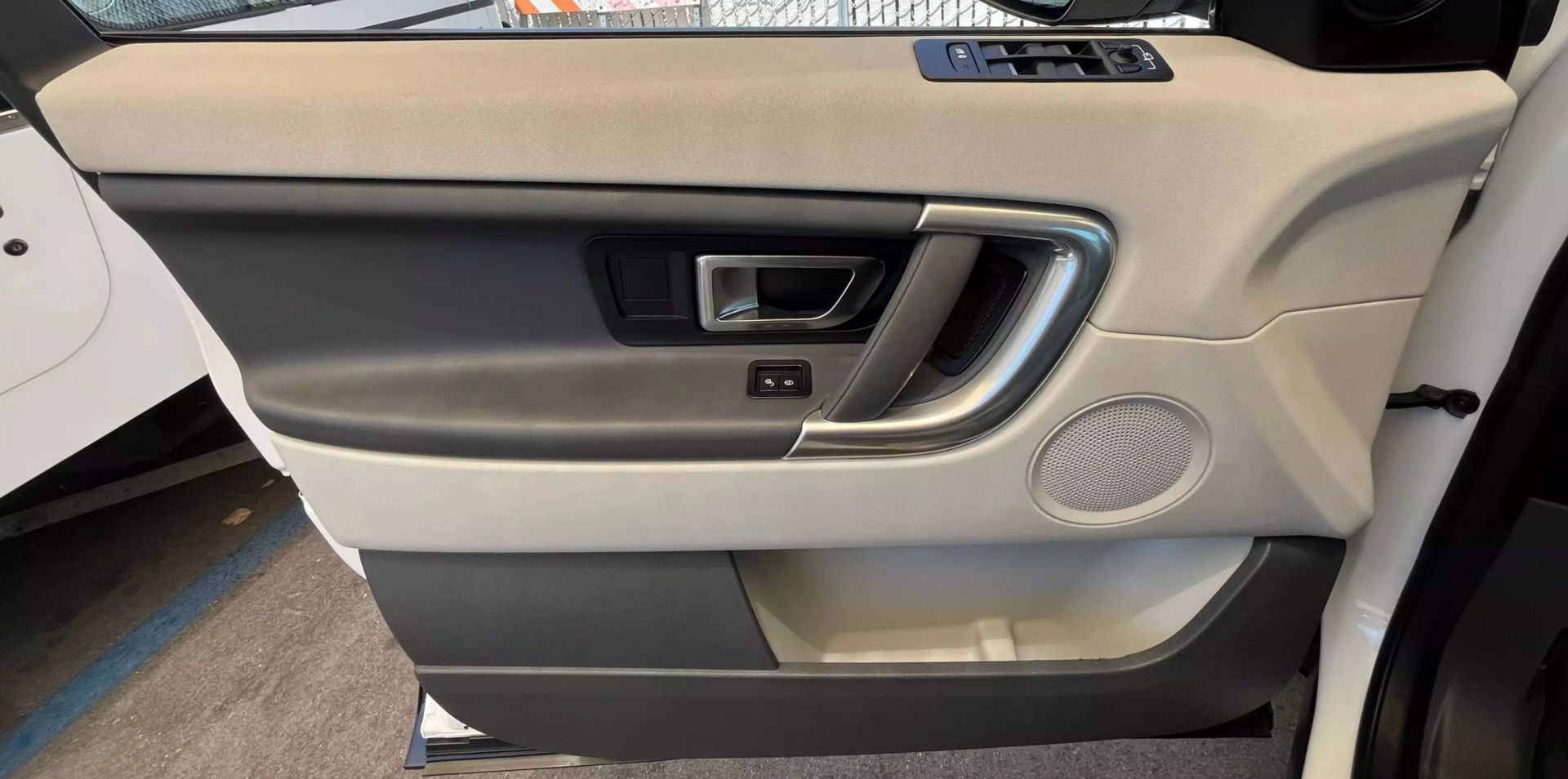 2019 Land Rover Discovery Sport  Vin: Salcp2fxxkh810080 Stock Id: 810080 - Image 8