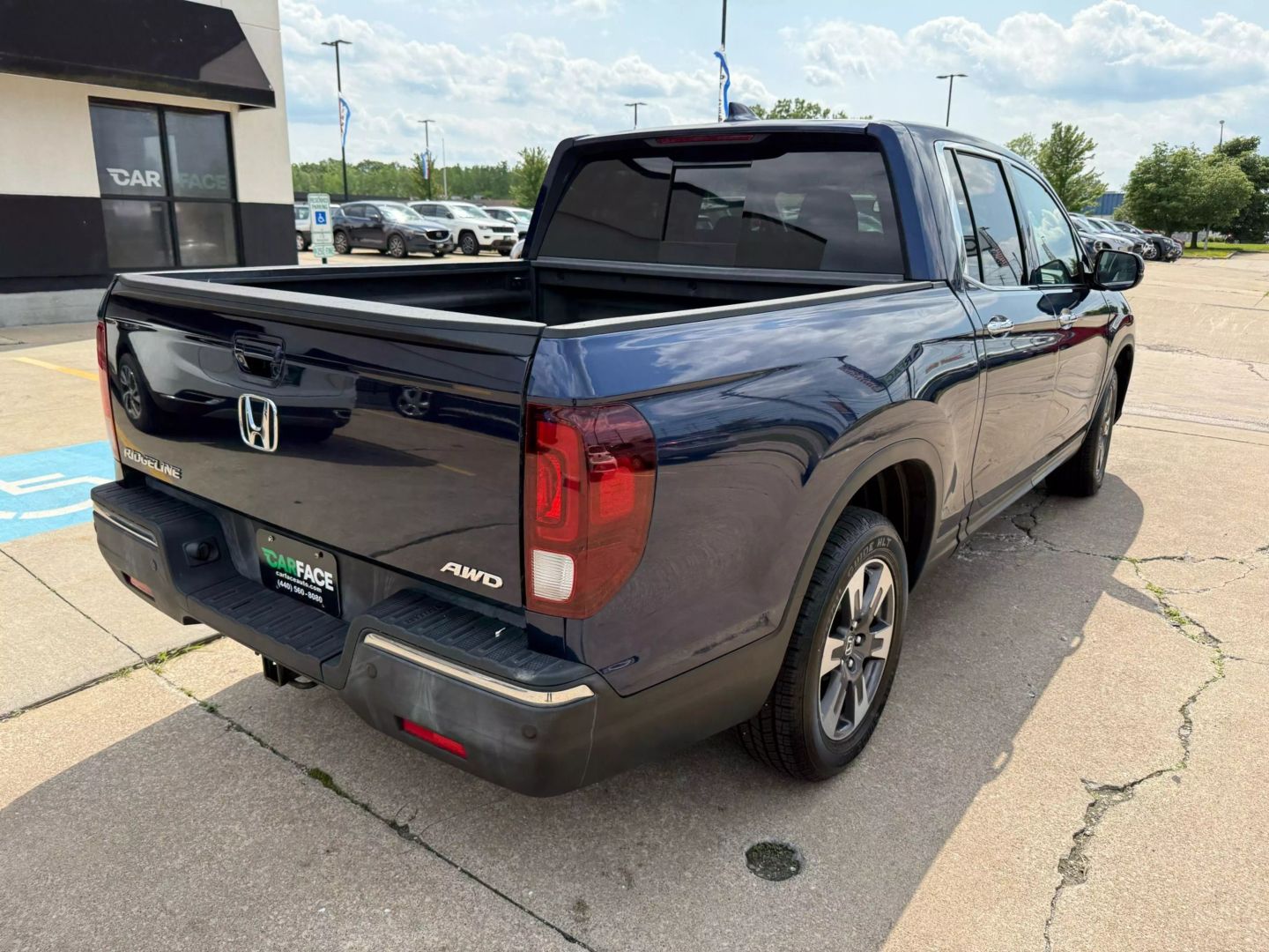 2018 Honda Ridgeline - Image 12