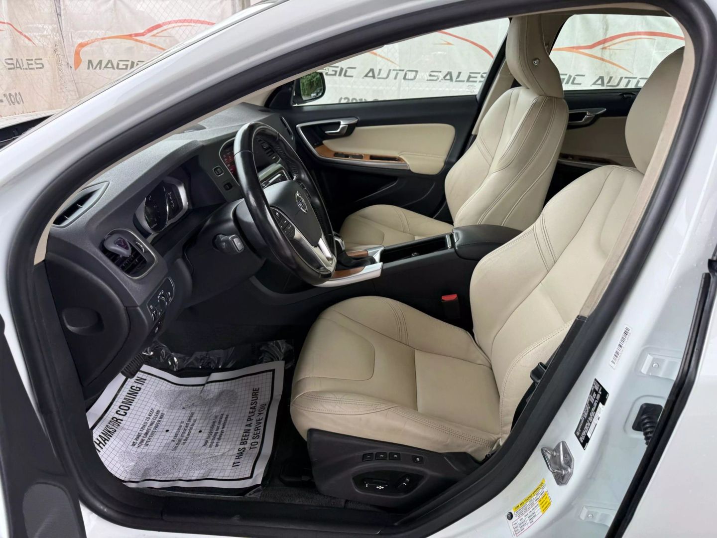 2018 Volvo S60 - Image 15