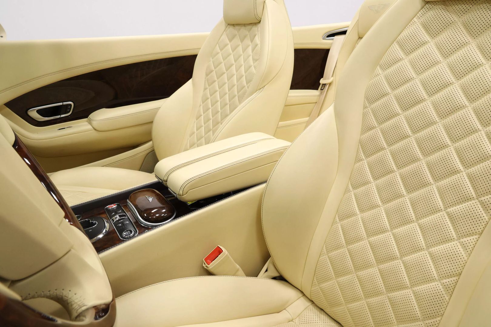 2016 Bentley Continental - Image 20