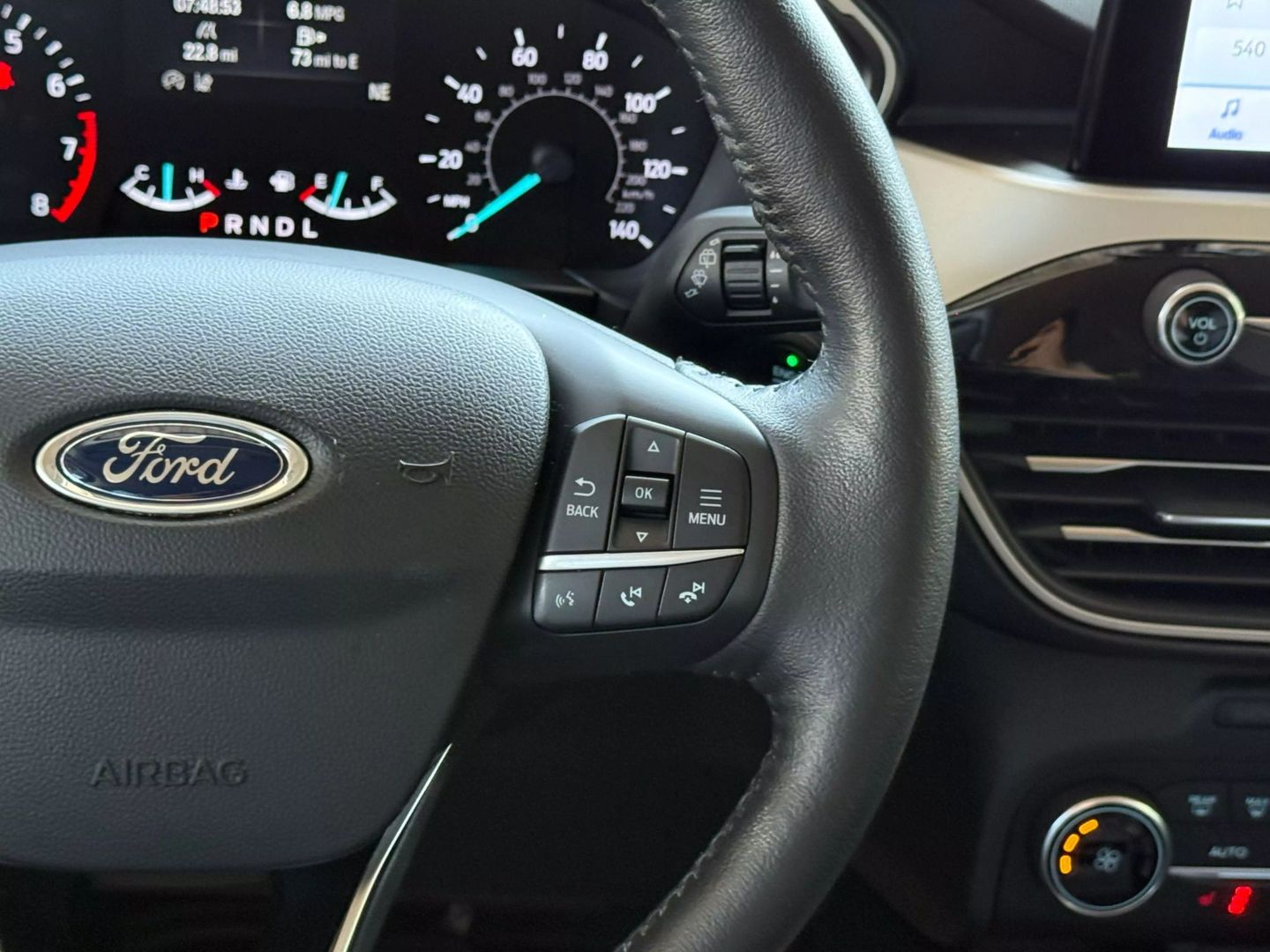 2020 Ford Escape - Image 33