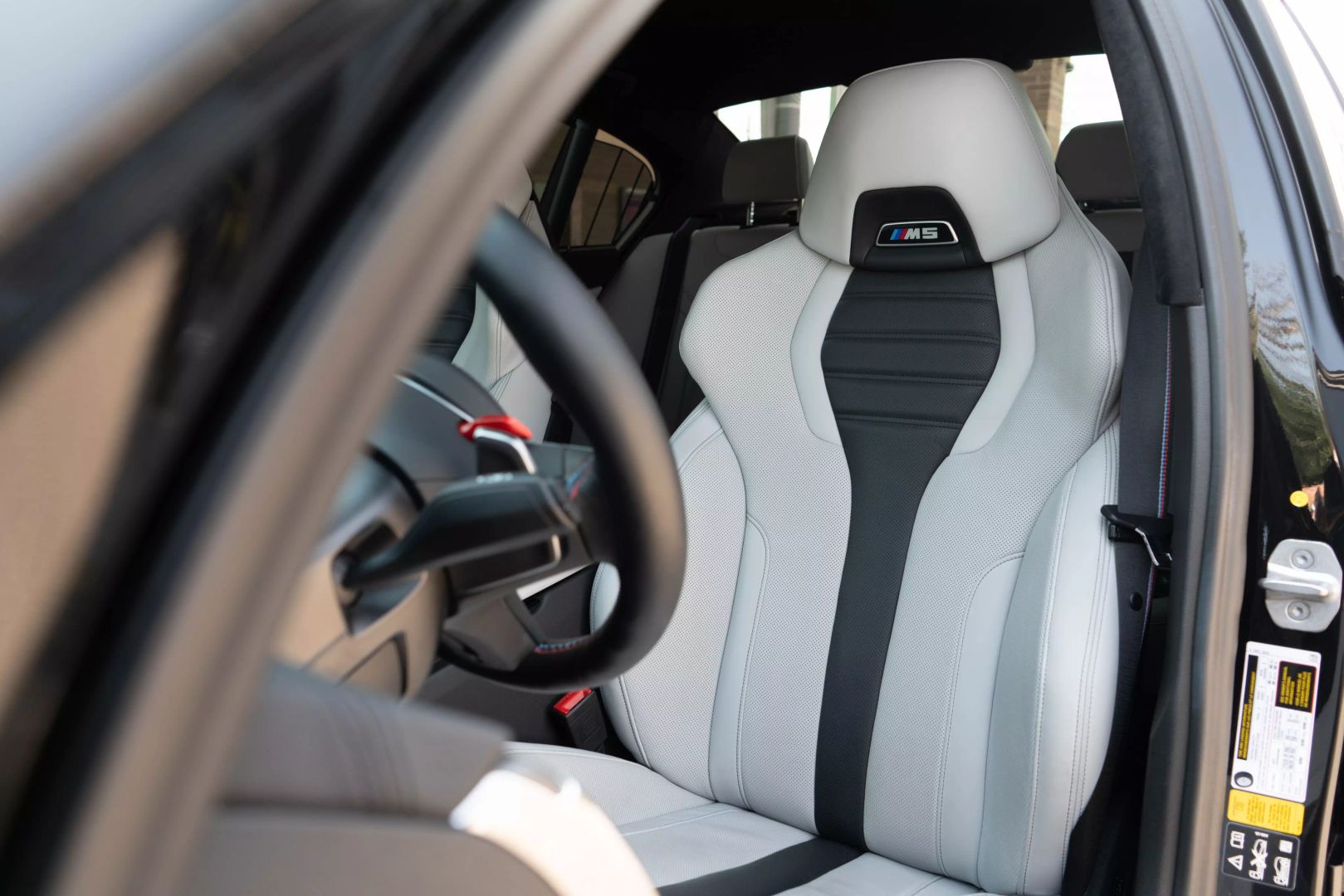 2022 Bmw M5 - Image 36