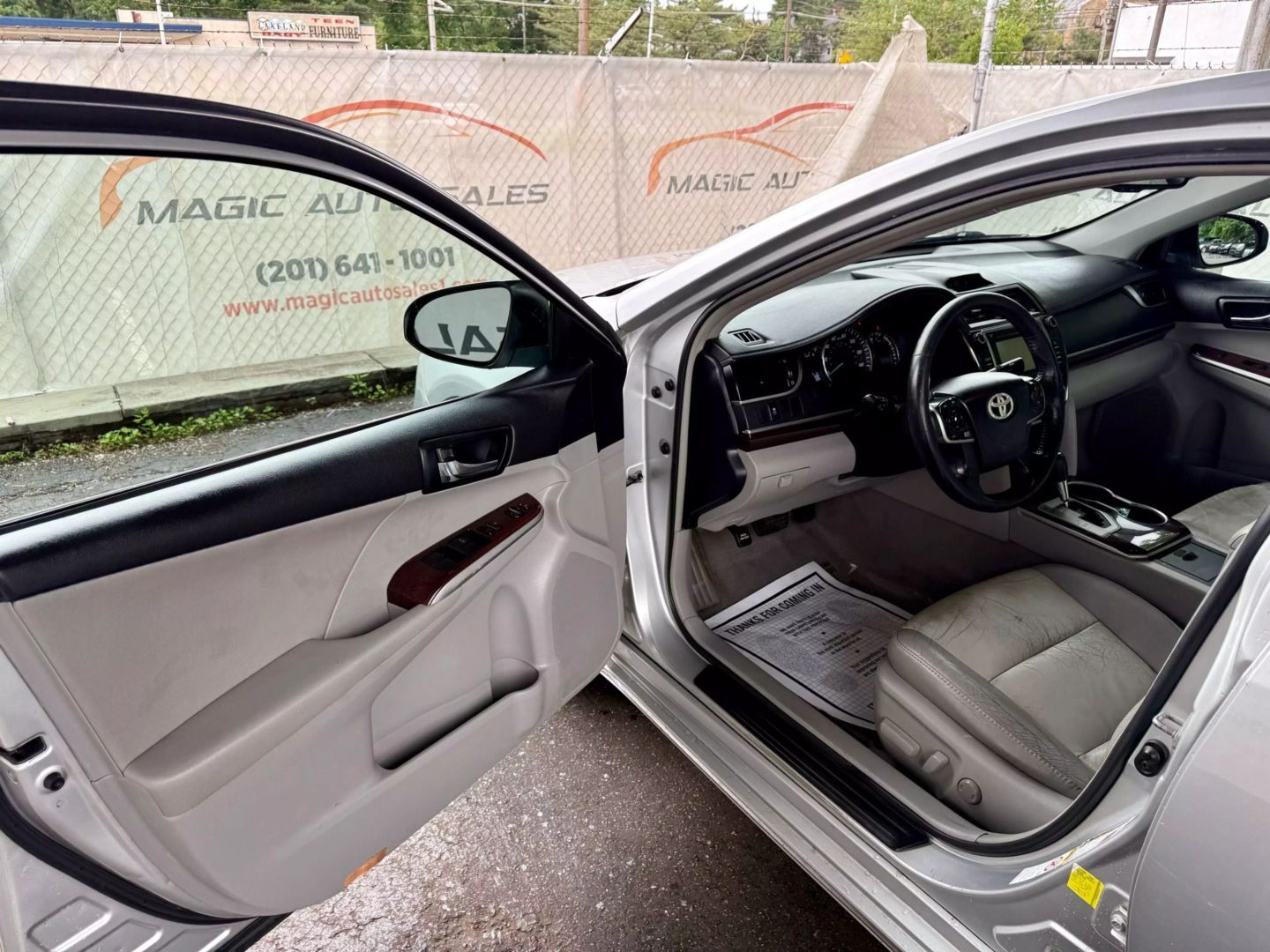 2012 Toyota Camry - Image 14