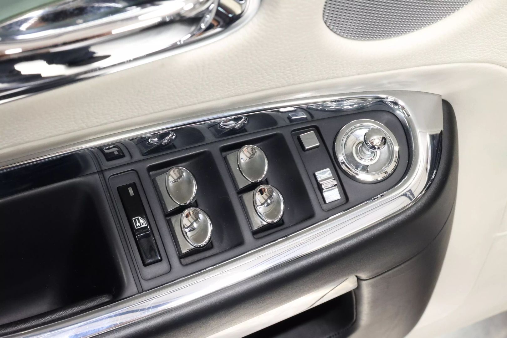 2015 Rolls-royce Ghost - Image 10