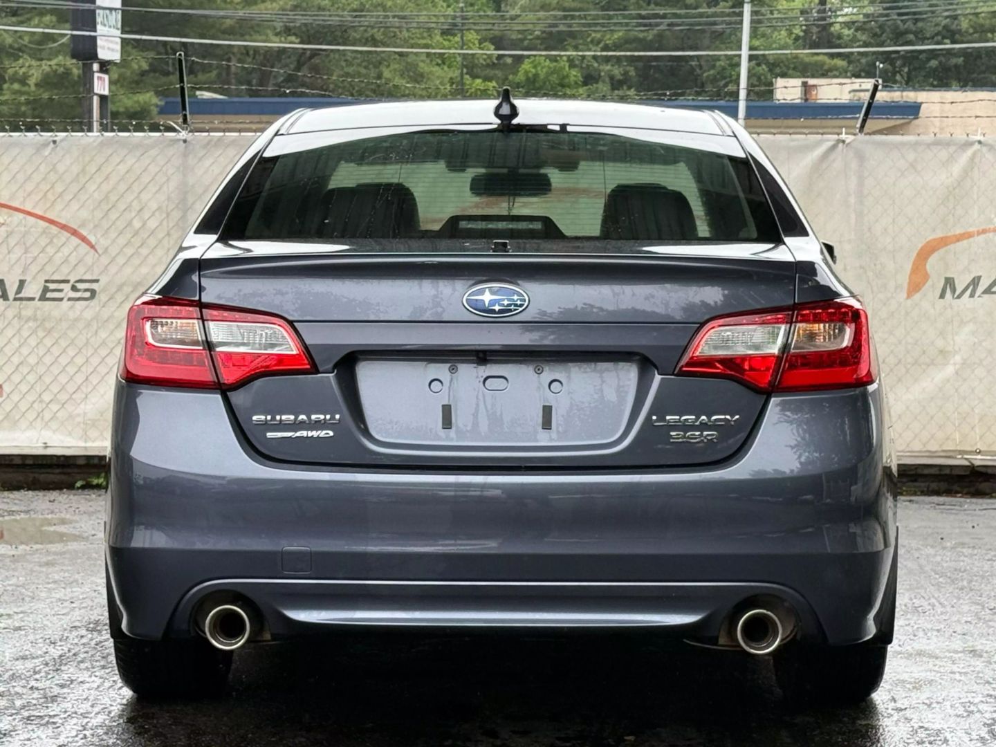 2016 Subaru Legacy - Image 10