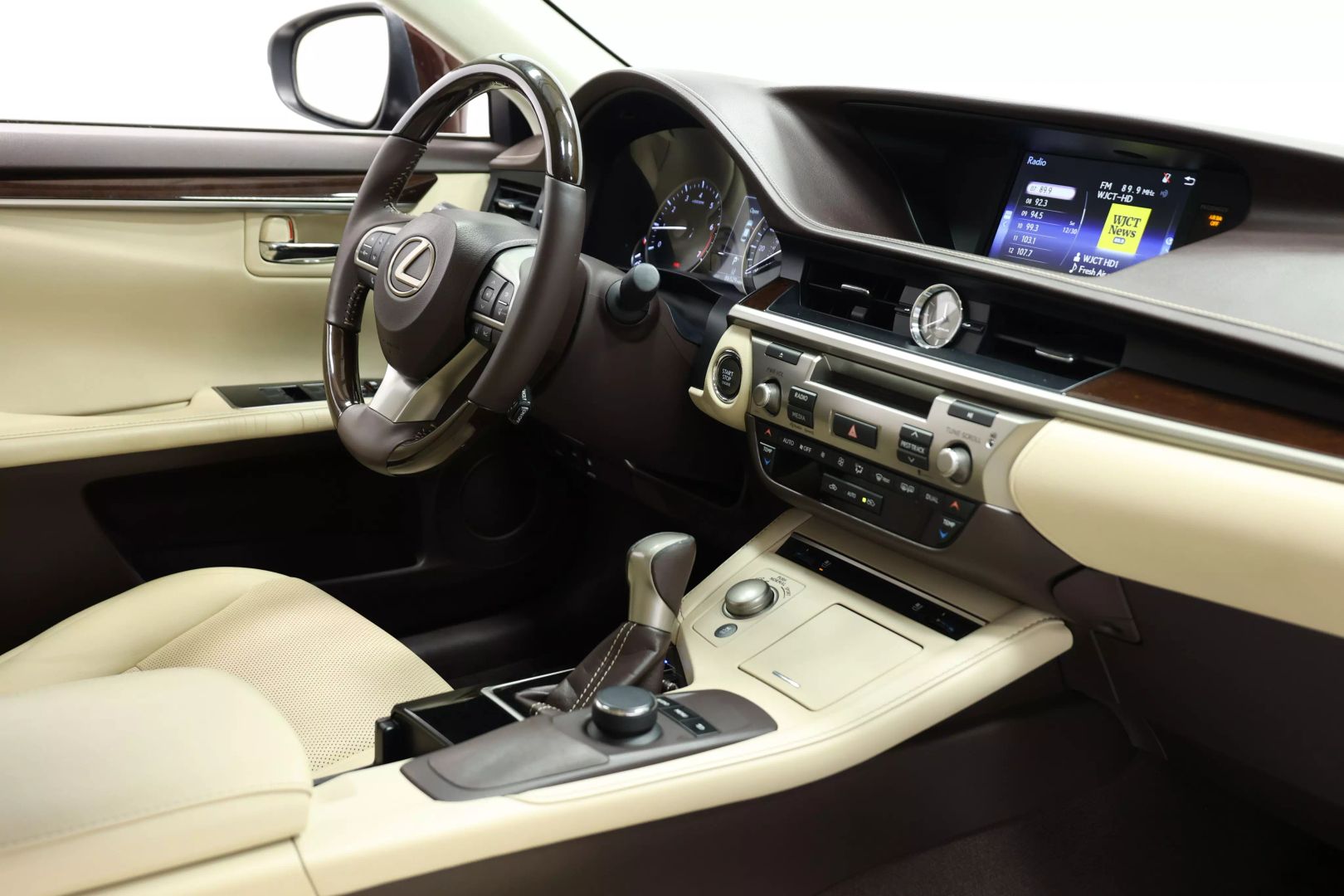 2016 Lexus Es - Image 92