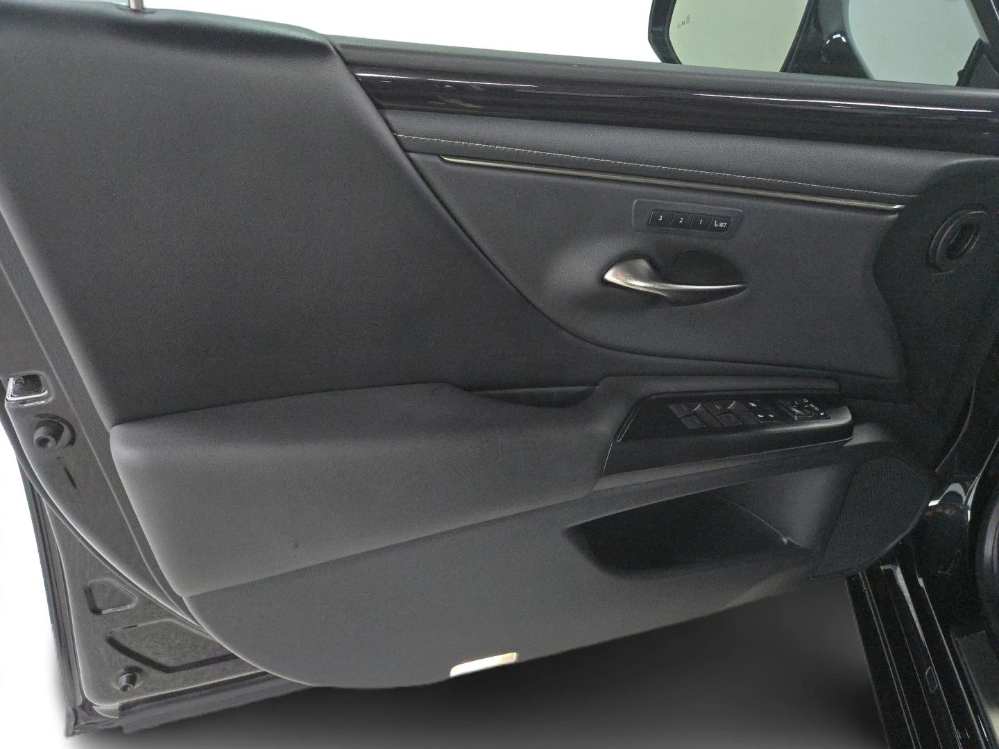 2021 Lexus Es - Image 21