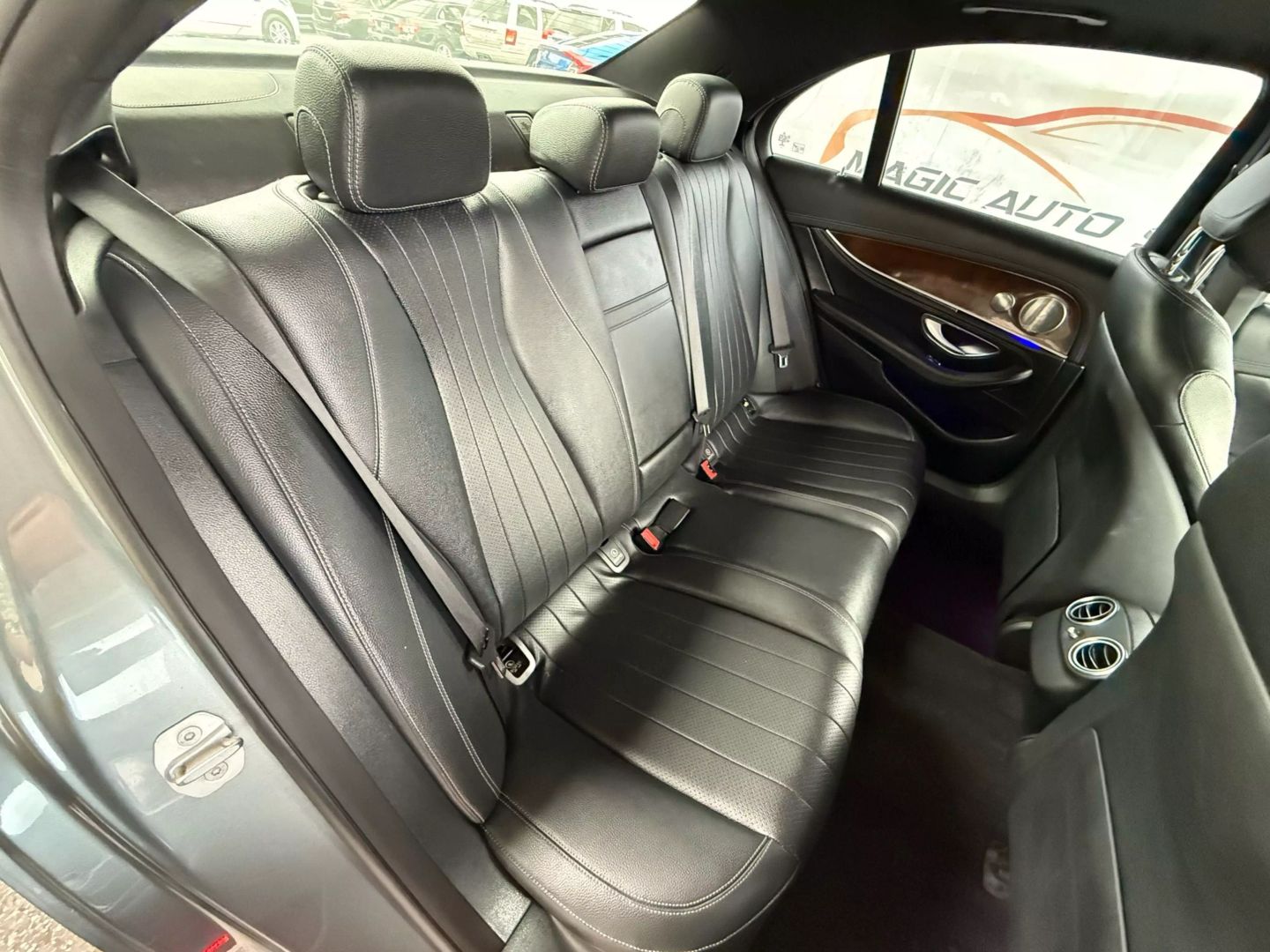 2017 Mercedes-benz E-class - Image 25