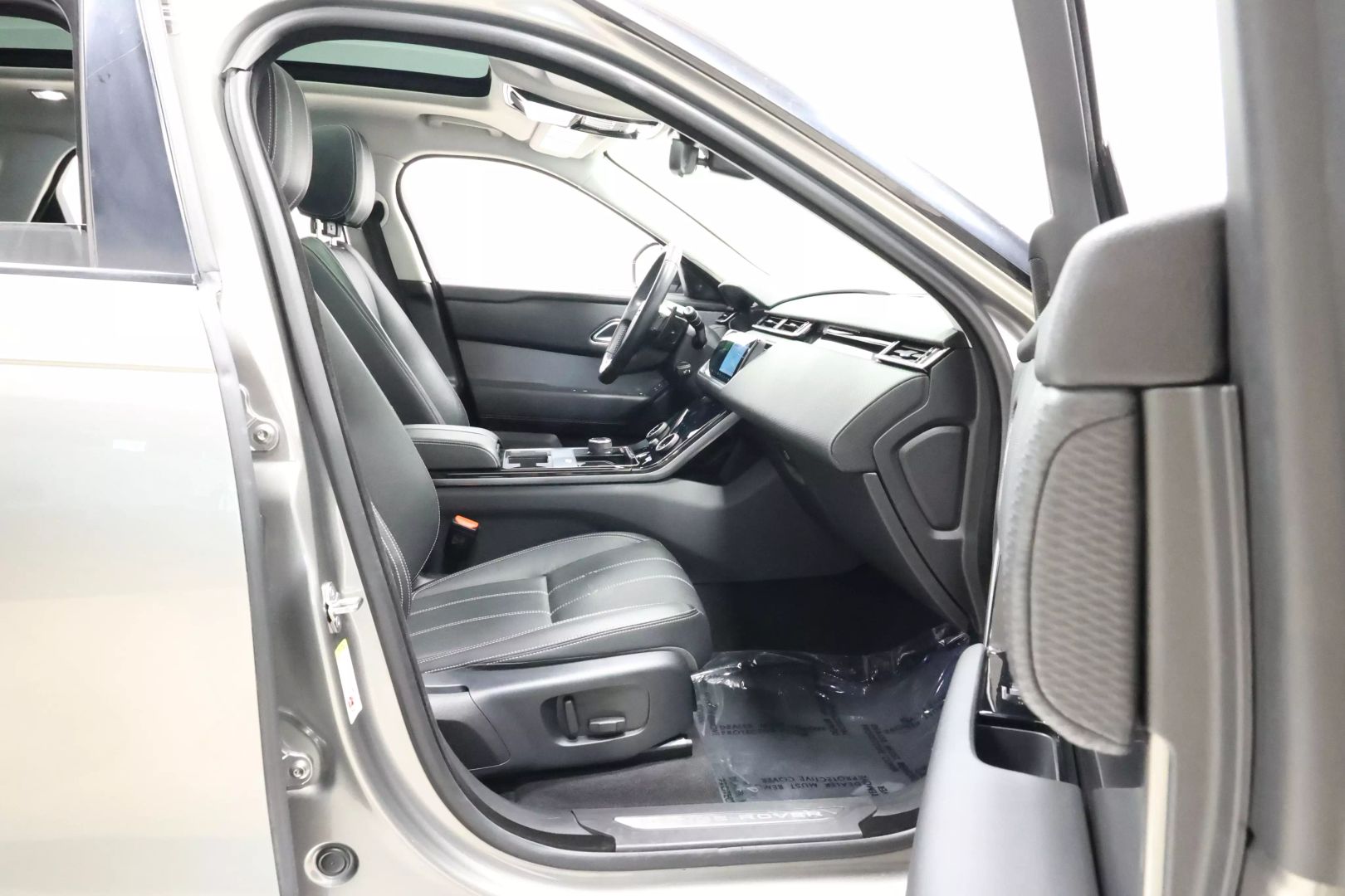 2019 Land Rover Range Rover Velar - Image 82