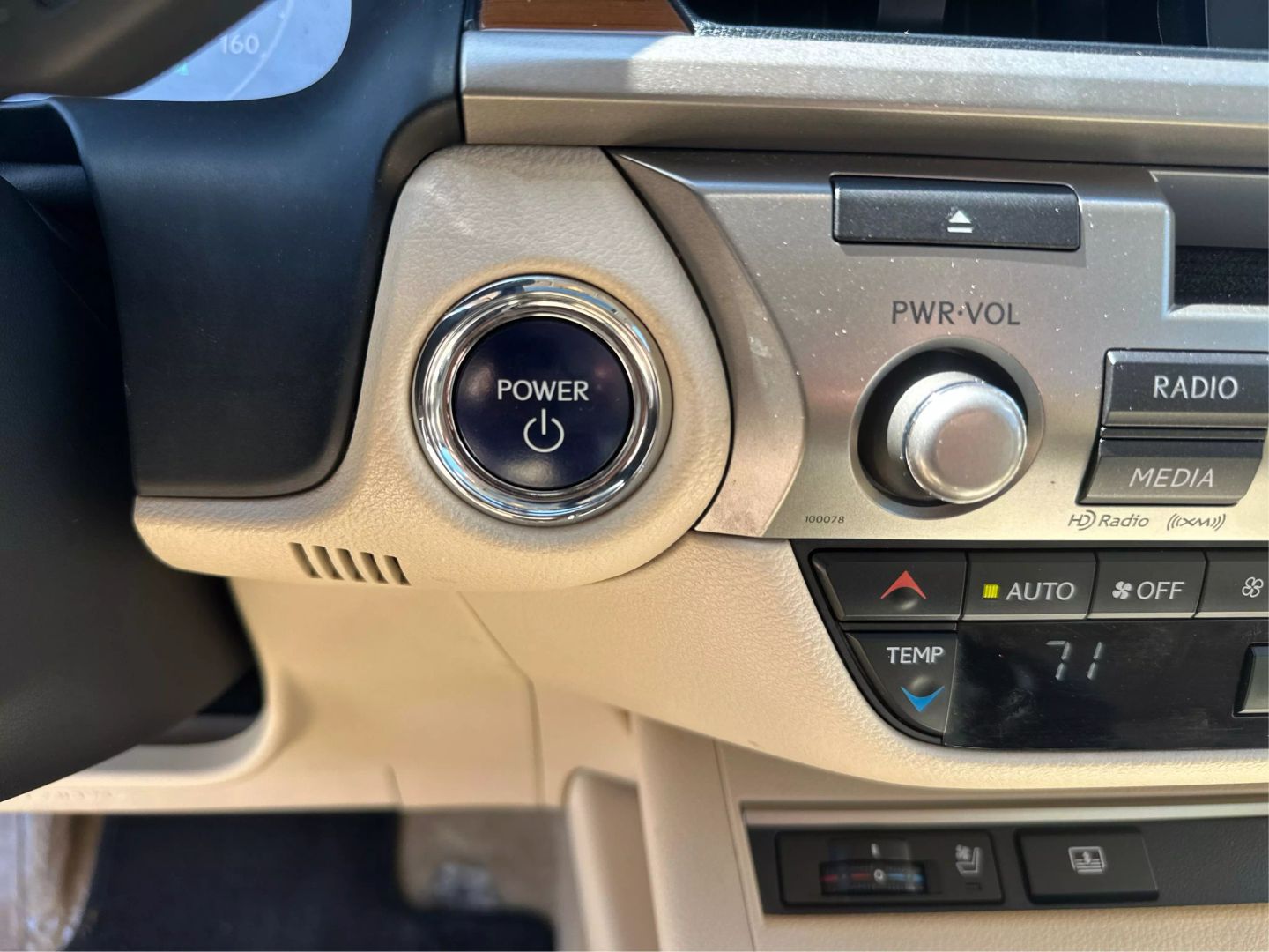 2013 LEXUS ES SEDAN 4-CYL, HYBRID, 2.5 LITER ES 300H SEDAN 4D