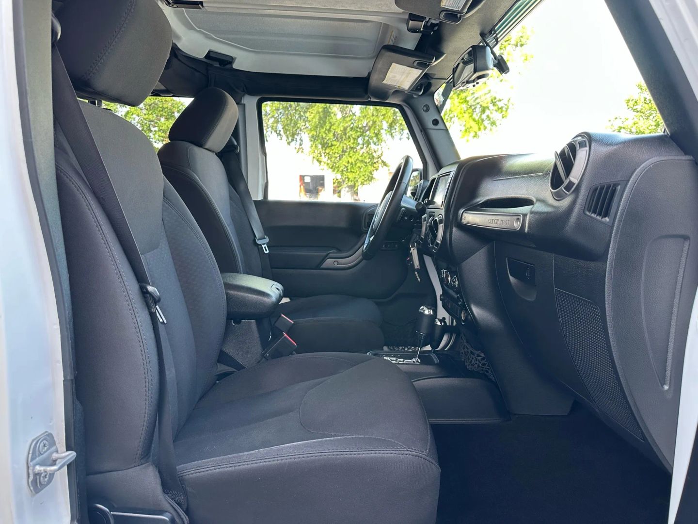 2014 Jeep Wrangler - Image 21