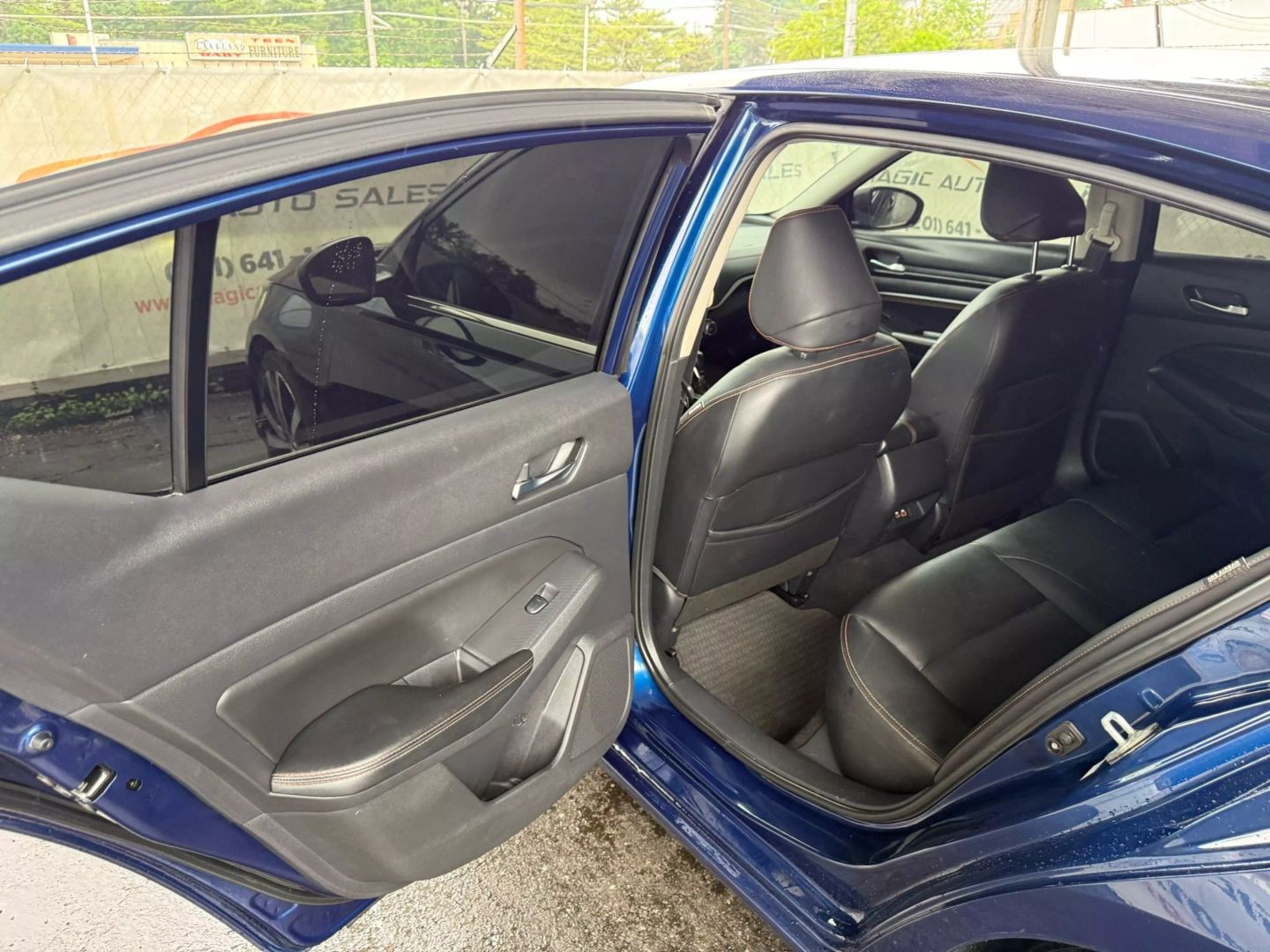2020 Nissan Altima - Image 17