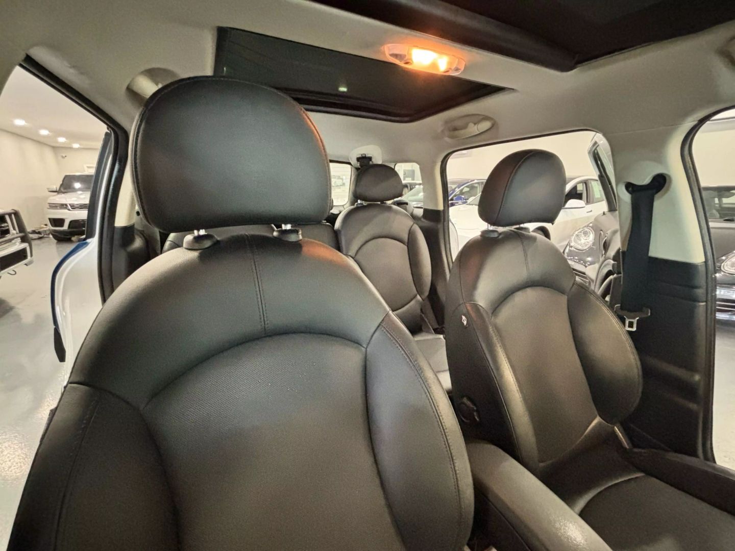 2015 Mini Countryman Cooper S All4 Hatchback 4d - Image 19