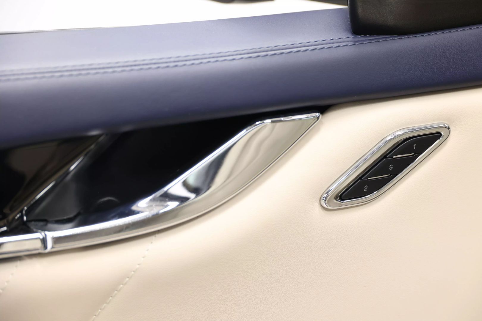 2021 Maserati Quattroporte - Image 11