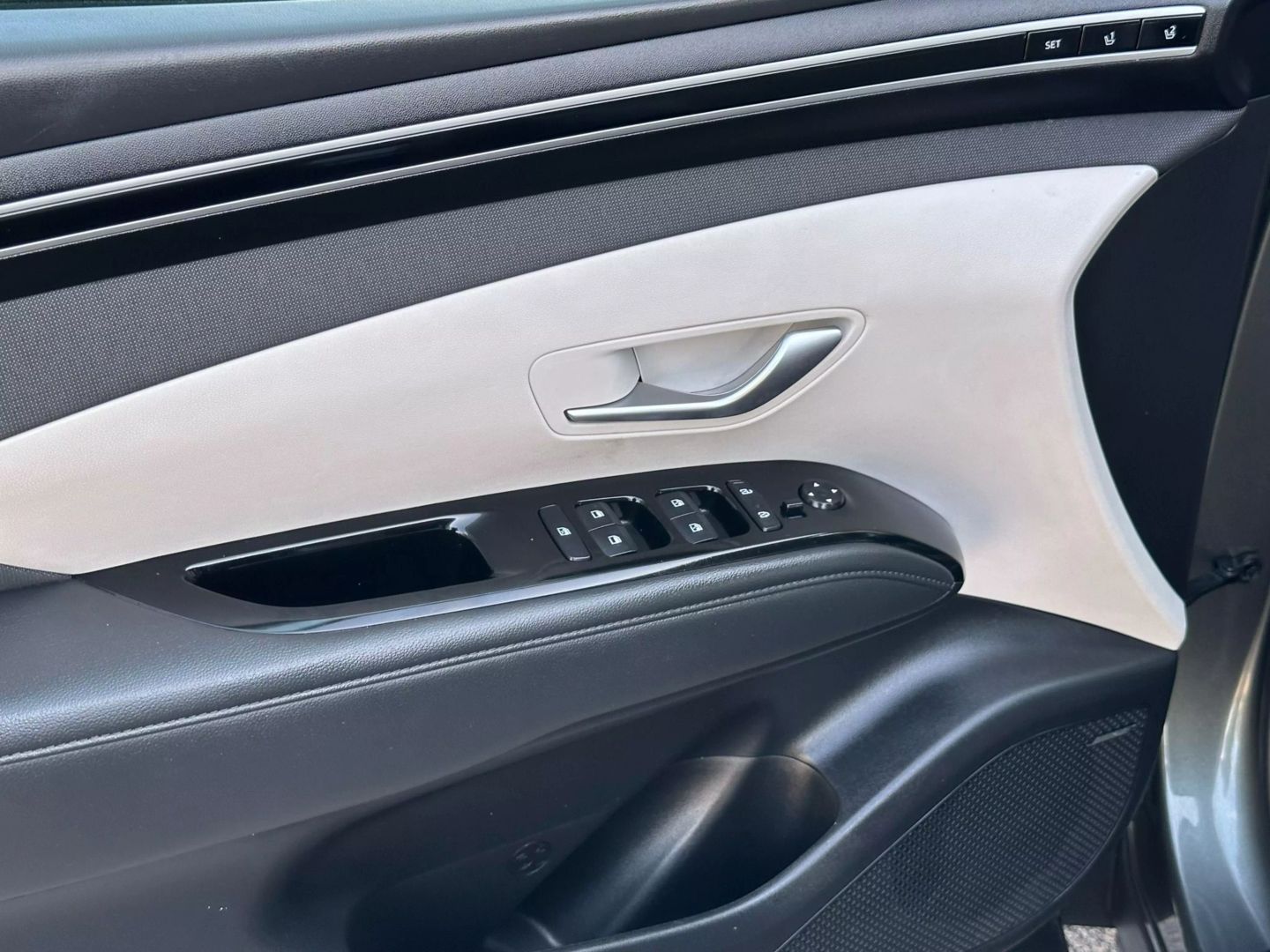 2023 Hyundai Tucson - Image 12