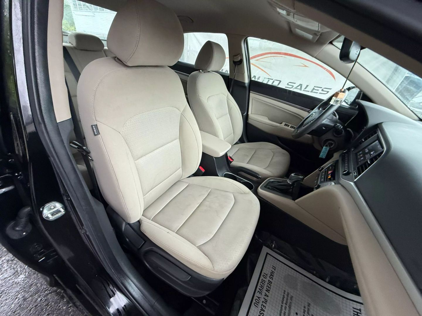 2018 Hyundai Elantra - Image 26