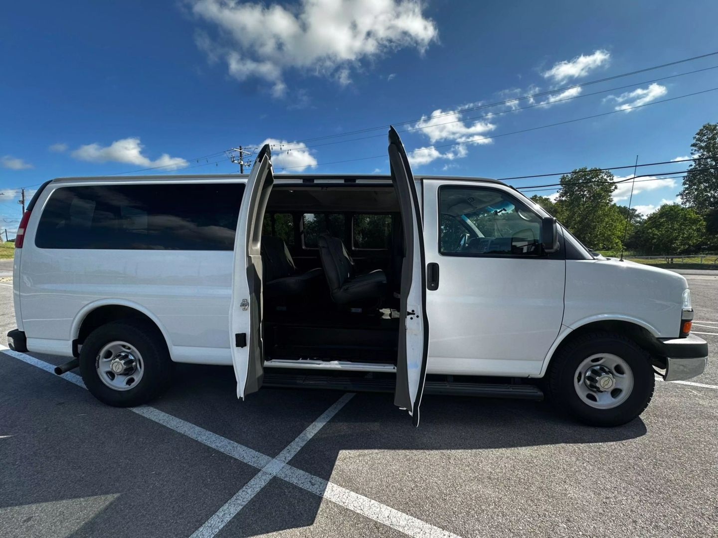 2014 Chevrolet Express 3500 Passenger - Image 1