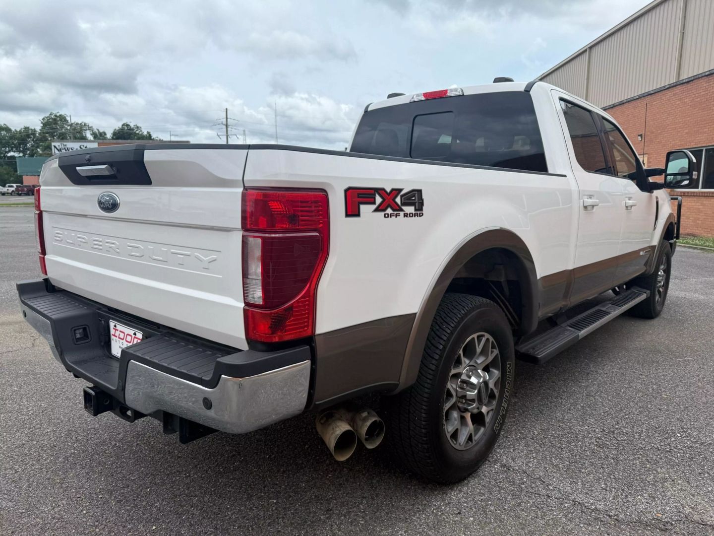 2021 Ford F250 Super Duty Crew Cab - Image 7
